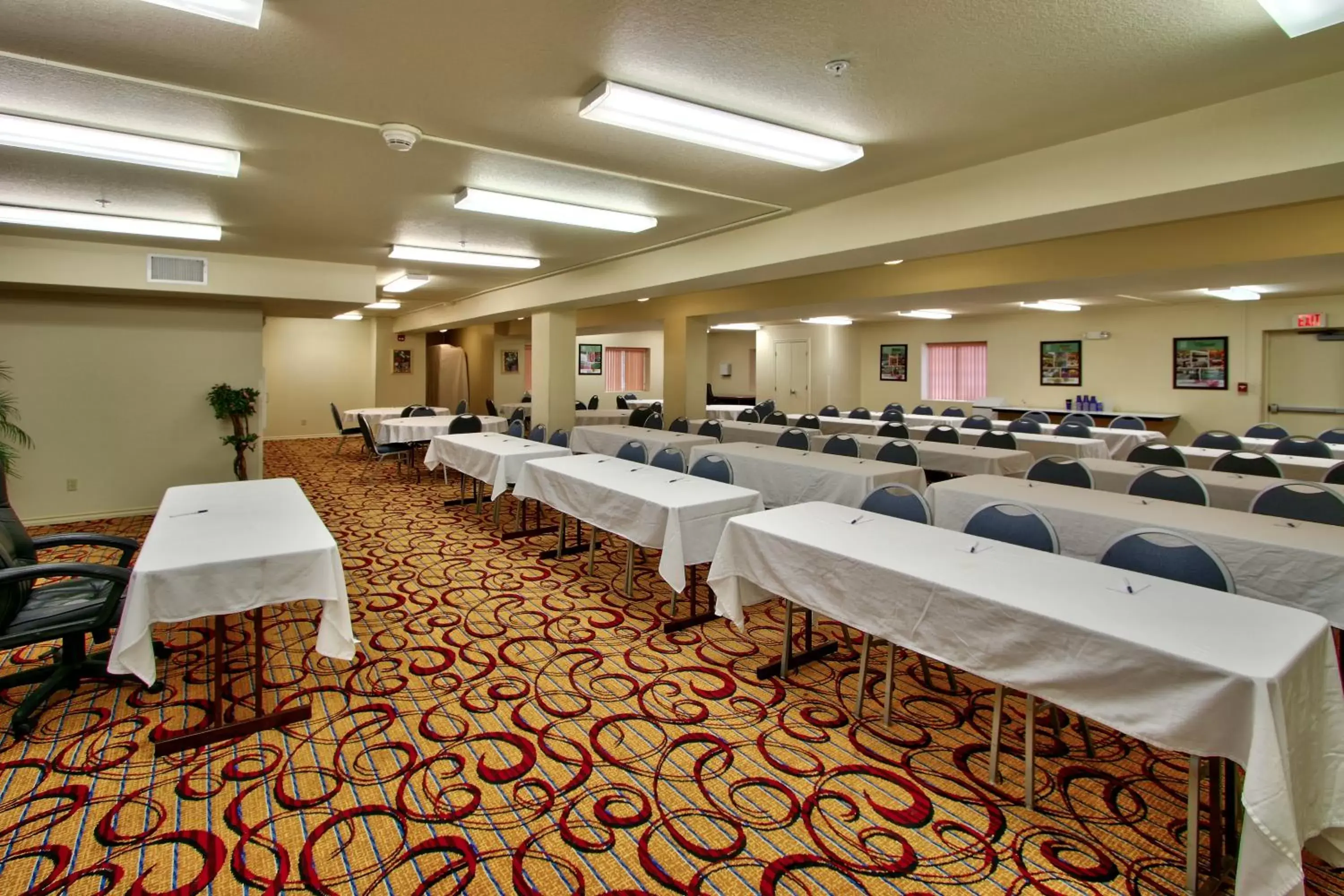 Meeting/conference room in MCM Elegante Suites