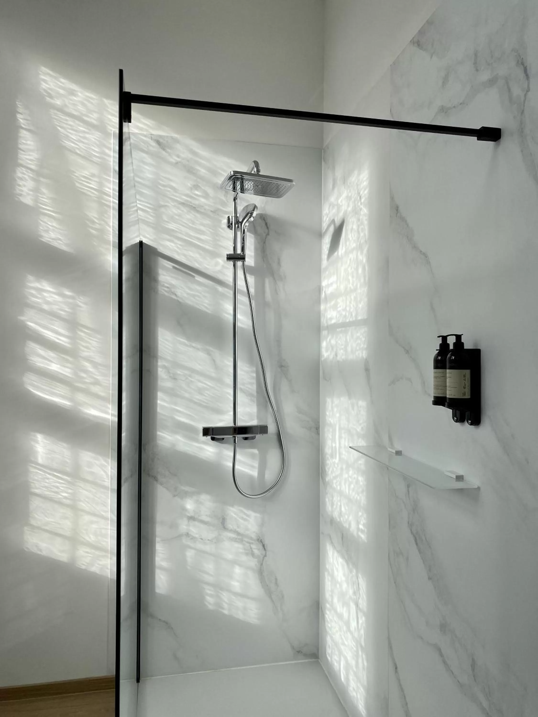 Shower in Comic Art Hotel