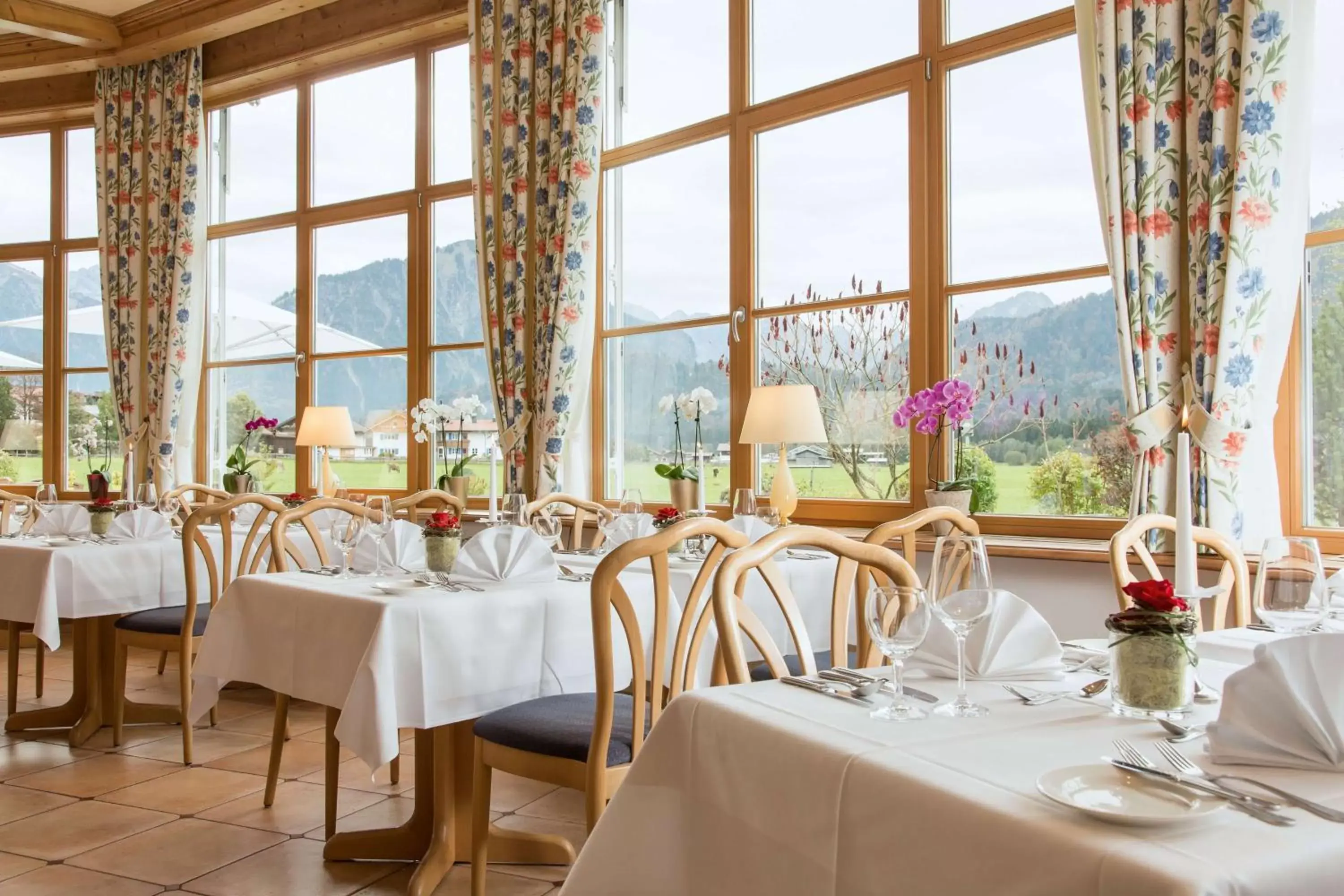 Restaurant/Places to Eat in Best Western Plus Hotel Alpenhof
