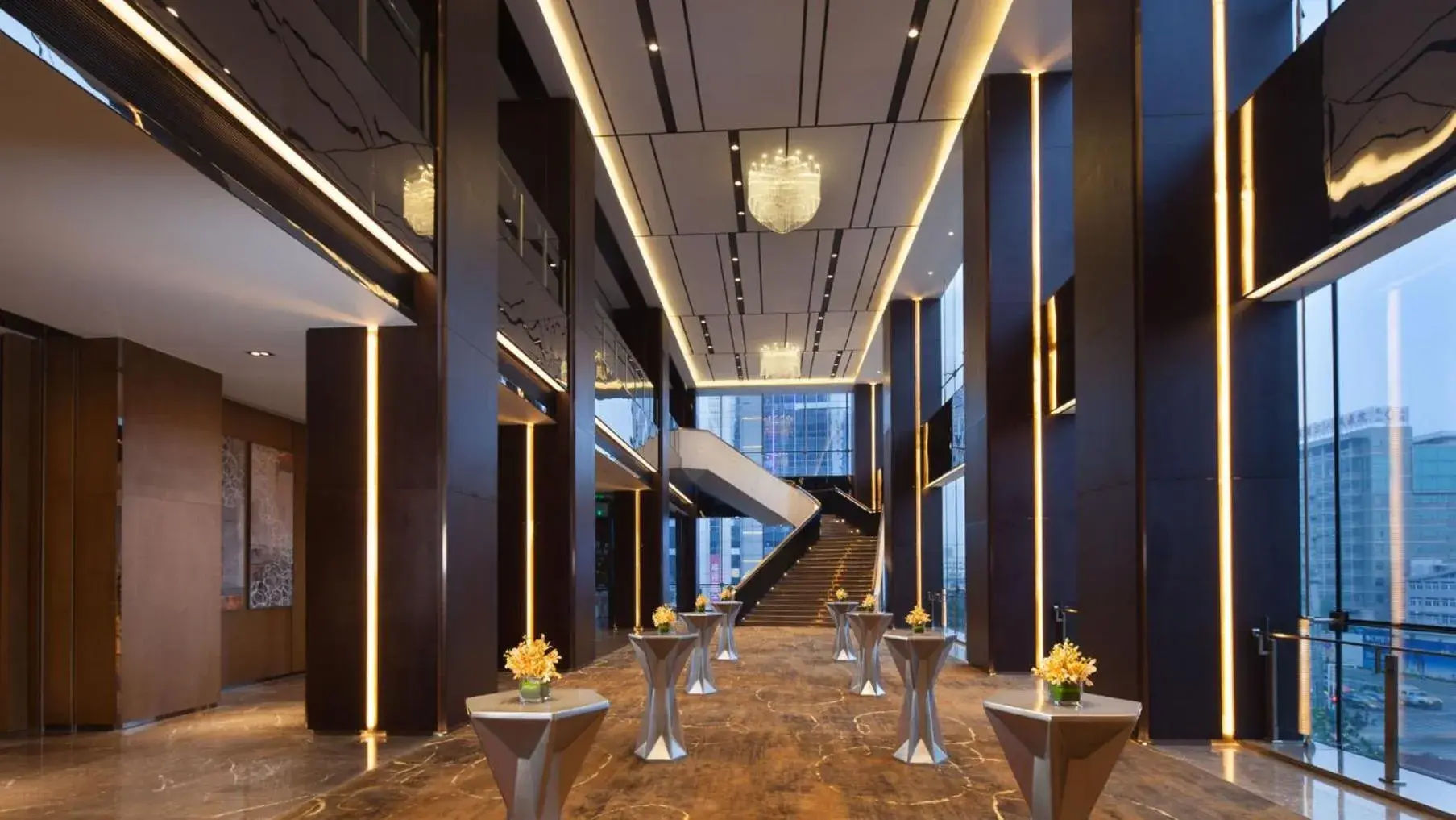 Meeting/conference room, Restaurant/Places to Eat in Crowne Plaza Kunshan, an IHG Hotel