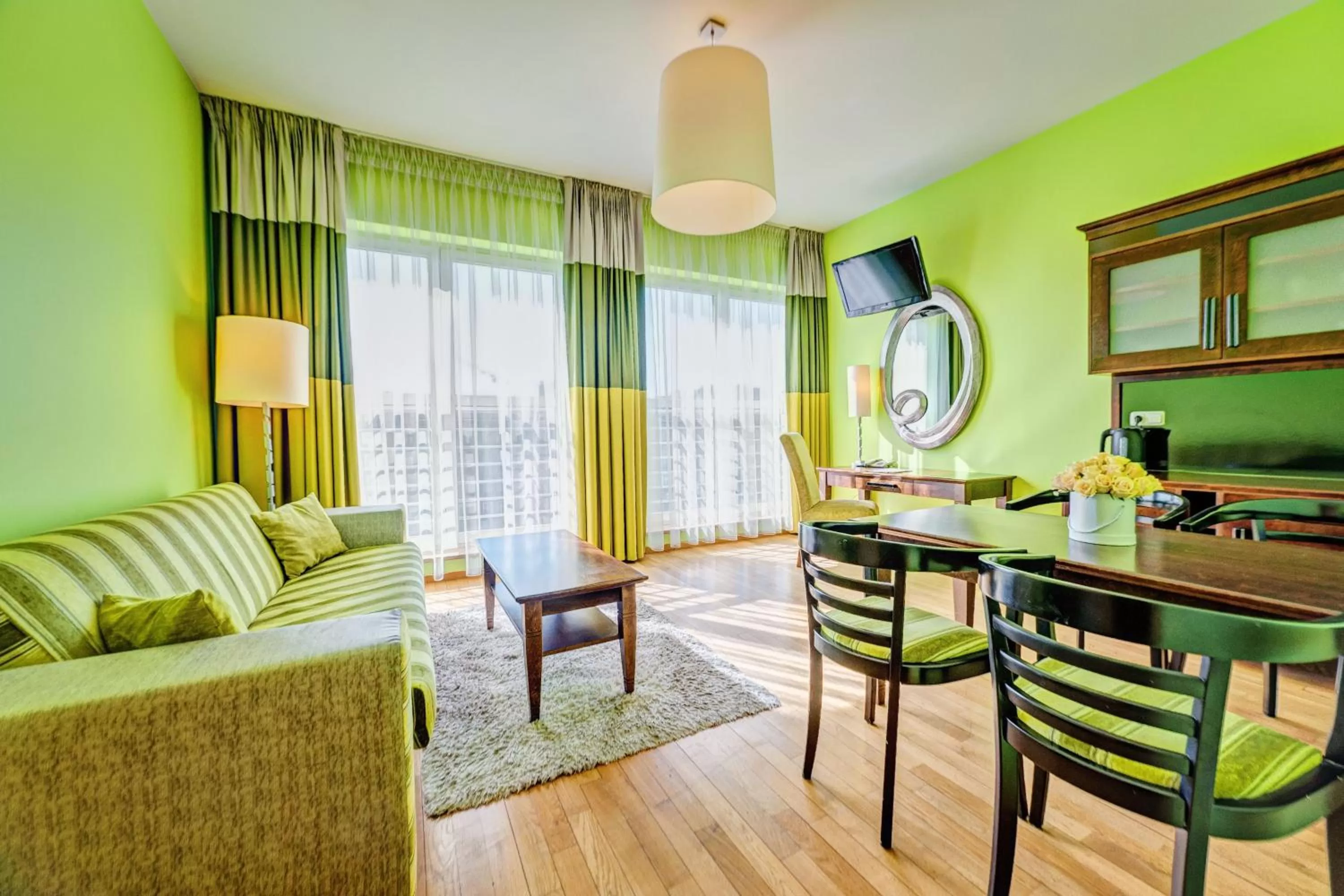 TV and multimedia in Don Prestige Residence