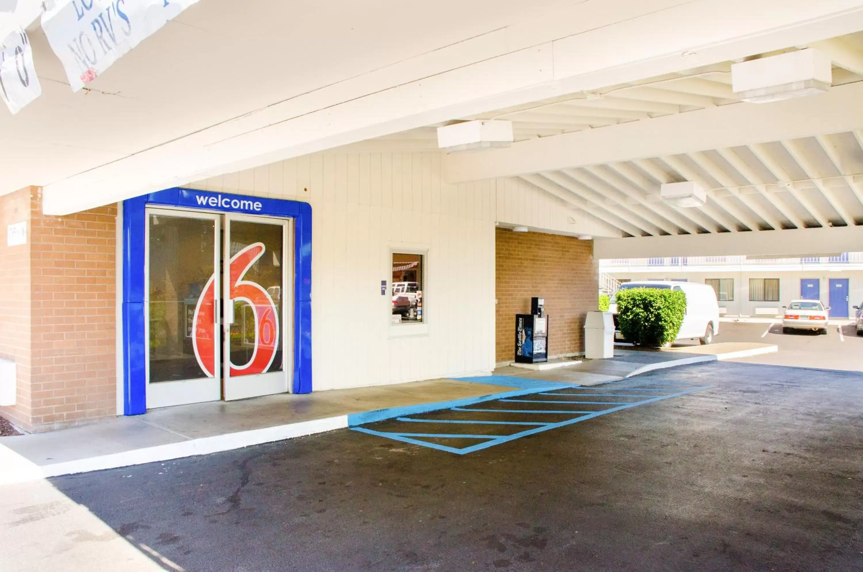 Lobby or reception in Motel 6-Tacoma, WA - Fife Lobby or reception in Motel 6-Tacoma, WA - Fife