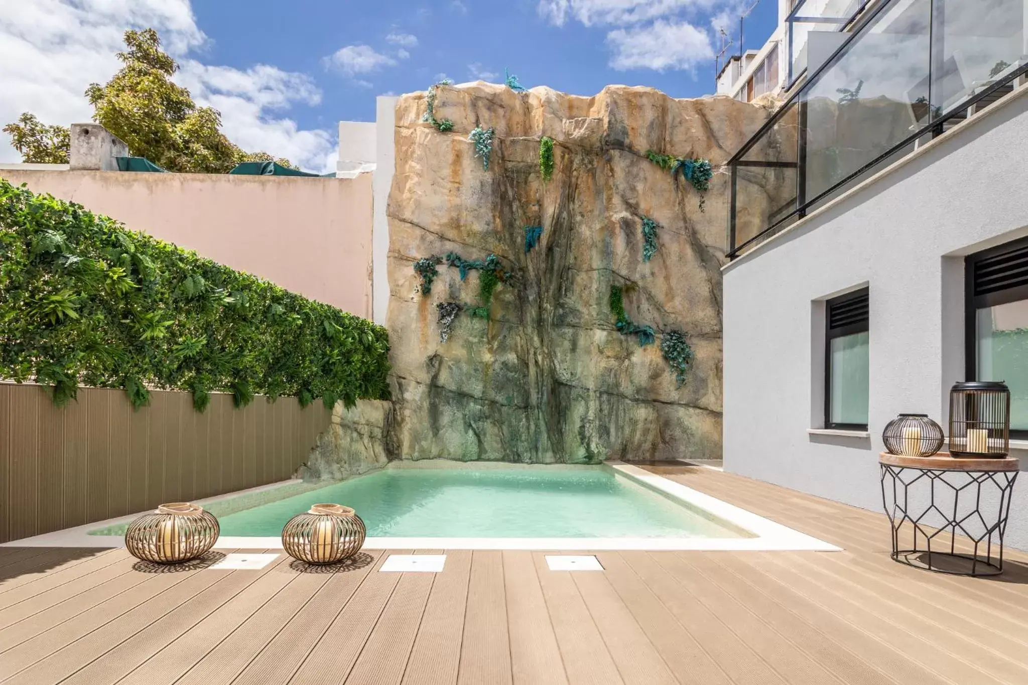 Patio, Swimming Pool in Roots Hotel