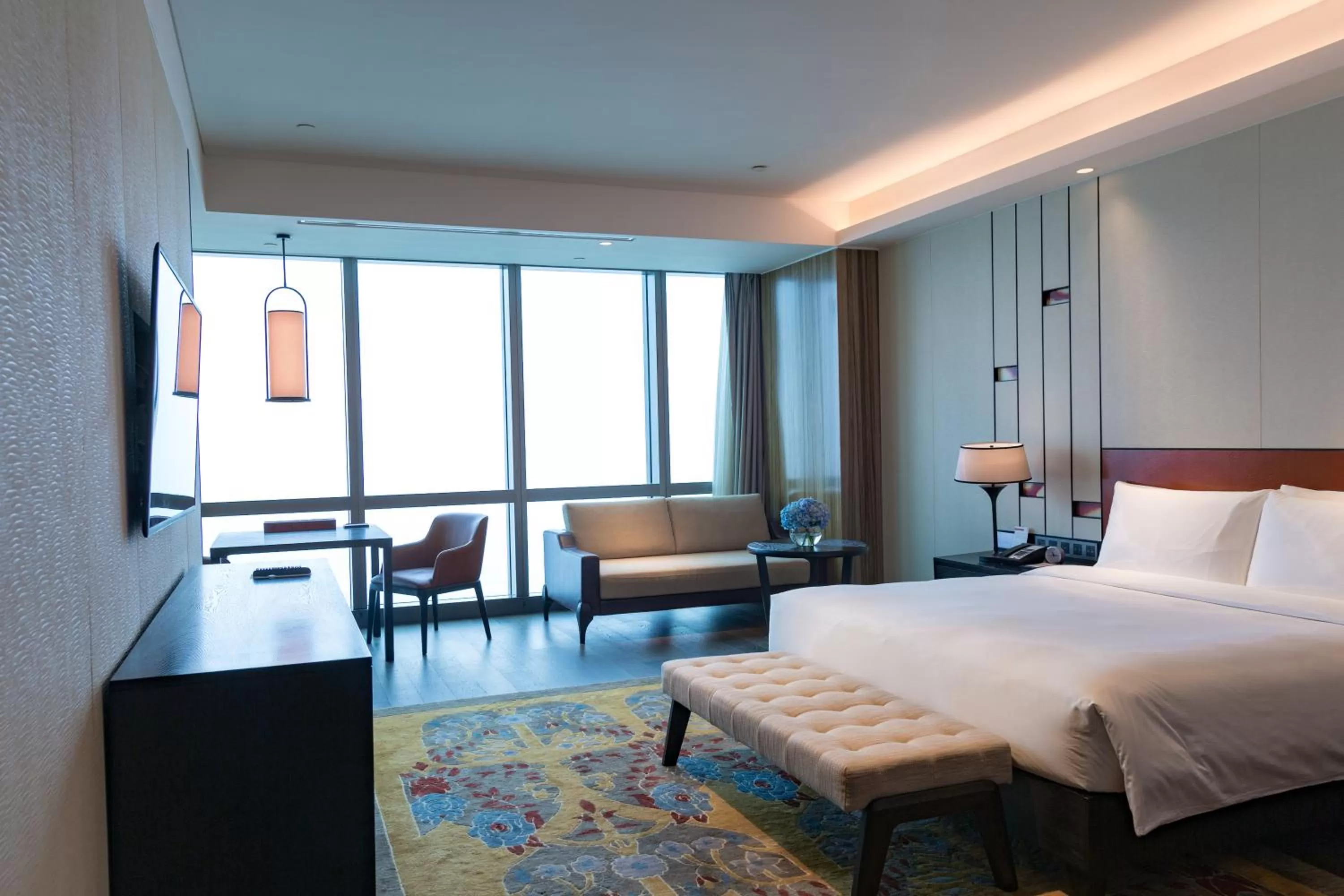 Photo of the whole room, Bed in Grand Hyatt Changsha