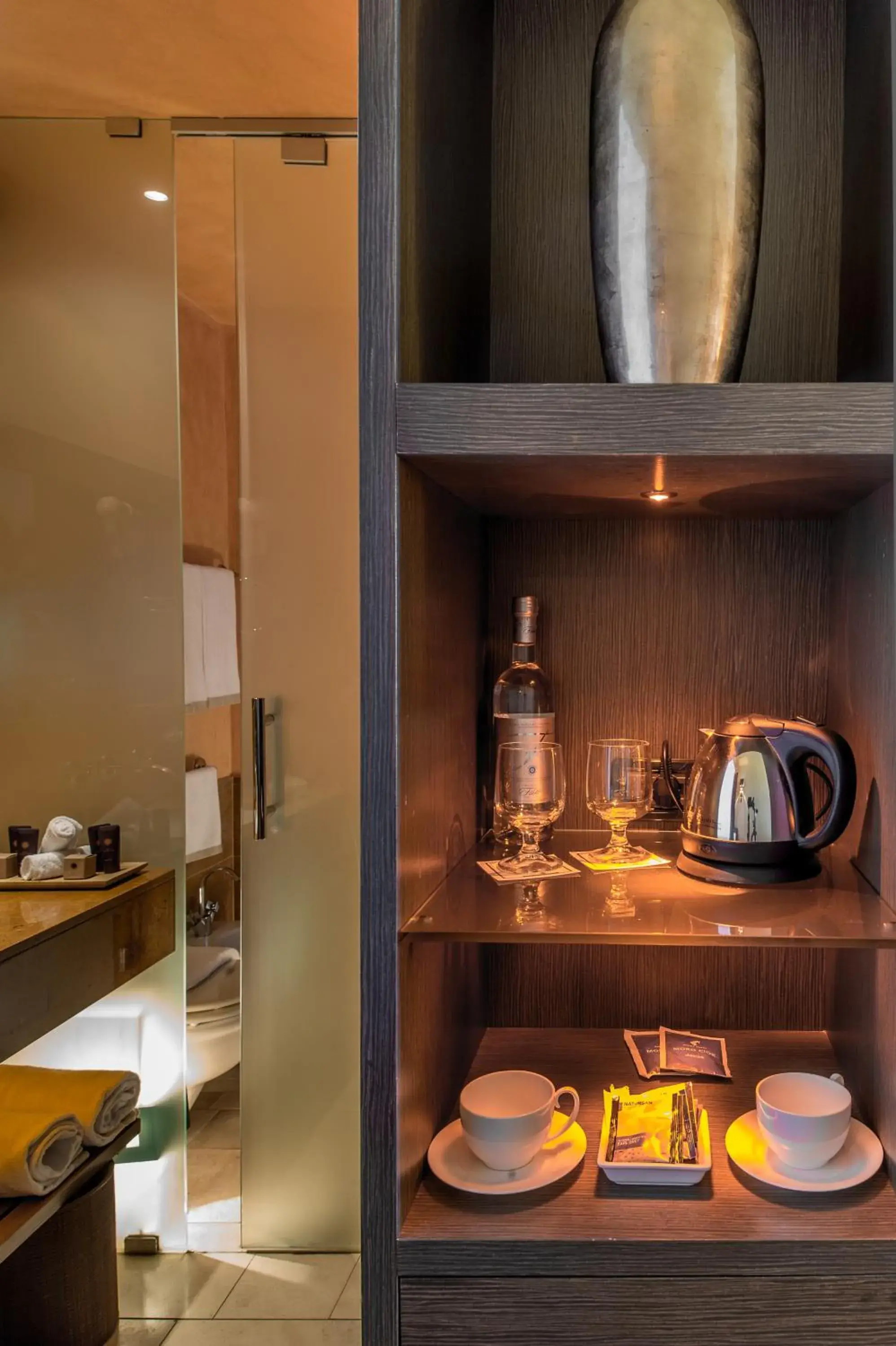 Coffee/tea facilities, Kitchen/Kitchenette in Hotel Capo San Vito