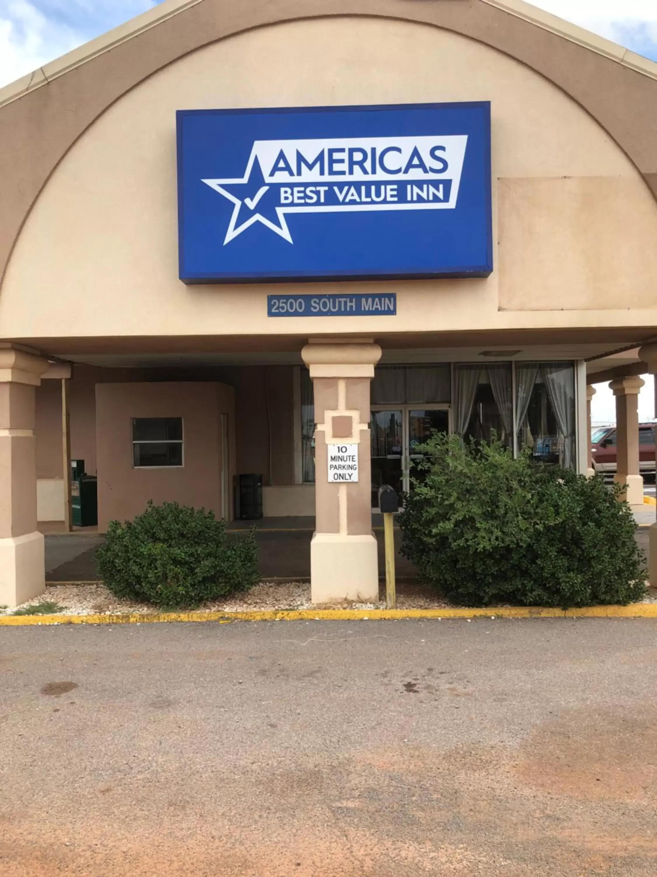 Facade/entrance in Americas Best Value Inn of Elk City