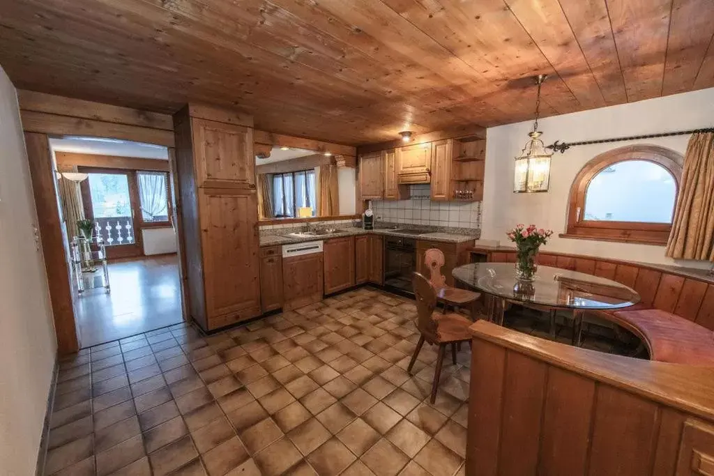 Kitchen/Kitchenette in Hotel Steinbock