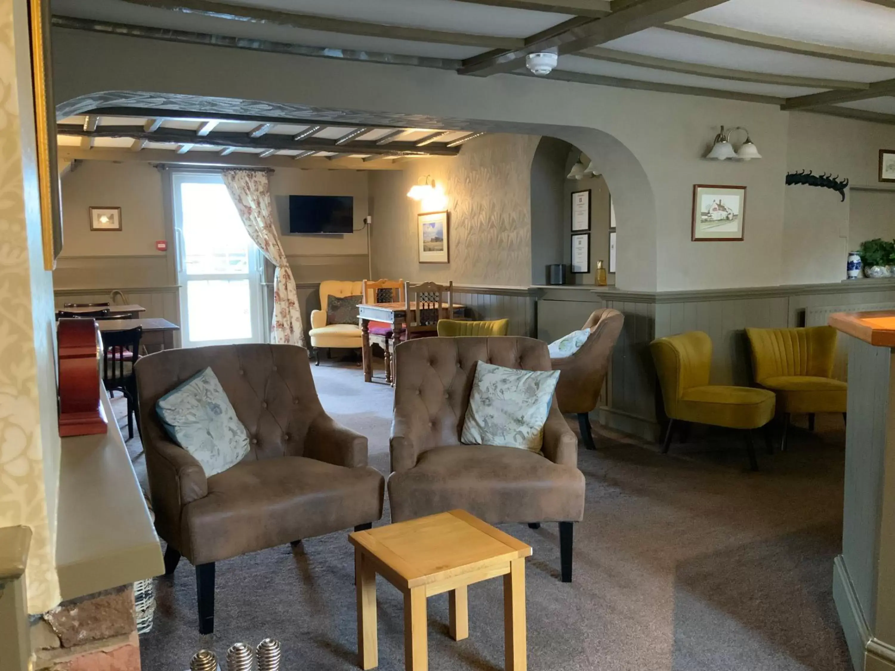 Lounge or bar, Lounge/Bar in The Red Lion Inn