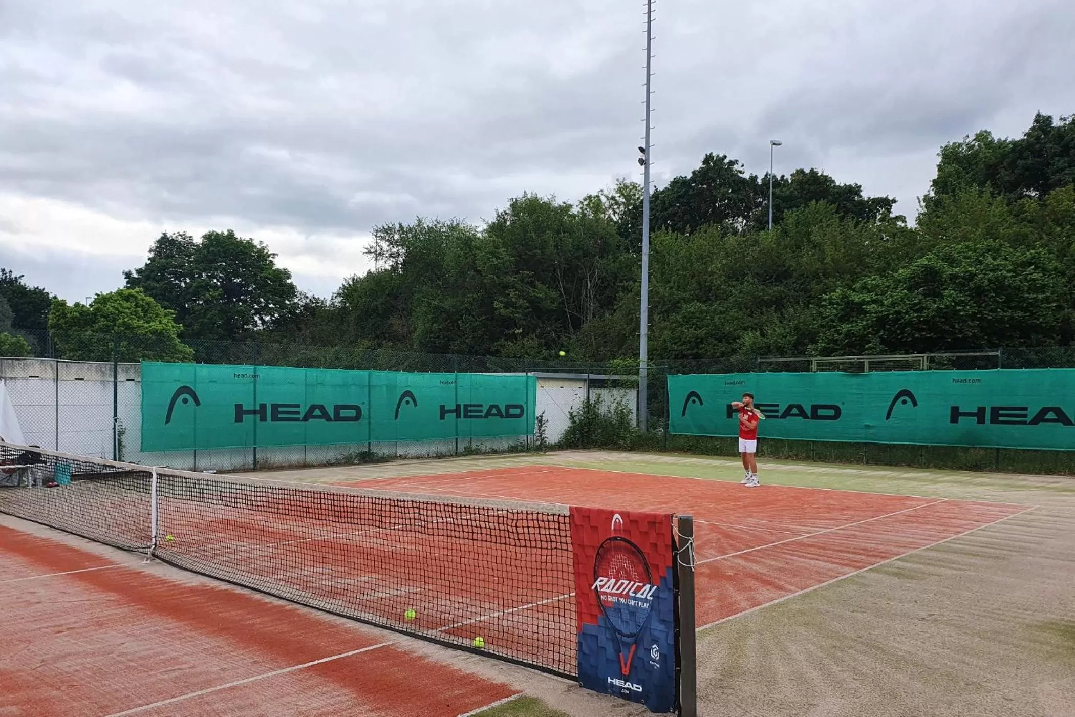 Tennis court in Sport Hotel Kenzingen inklusive Schwimmbad, Sauna und Frühstück nähe Europa-Park