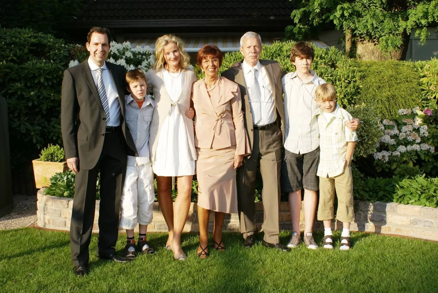 People in Hotel Robben