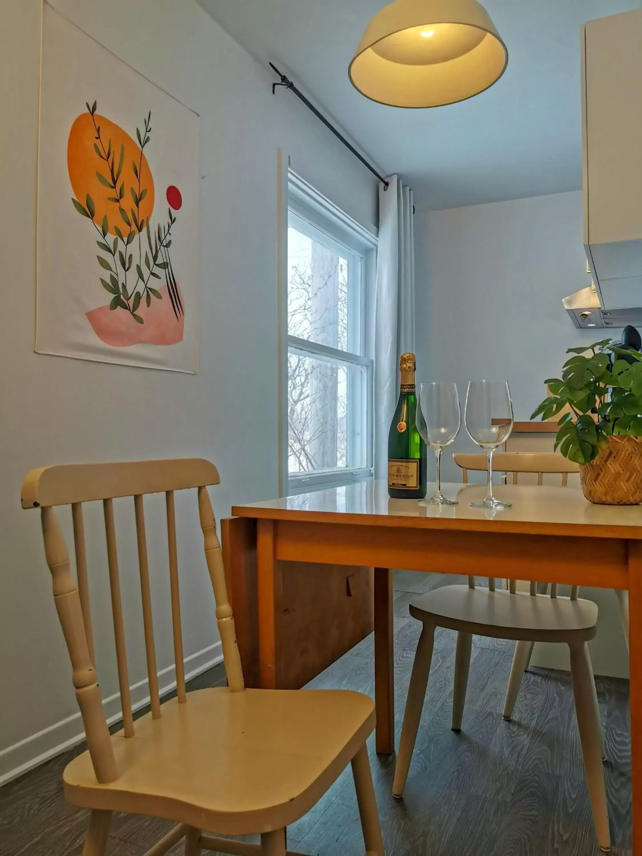 Dining Area in Lofts Fleuve et Montagnes