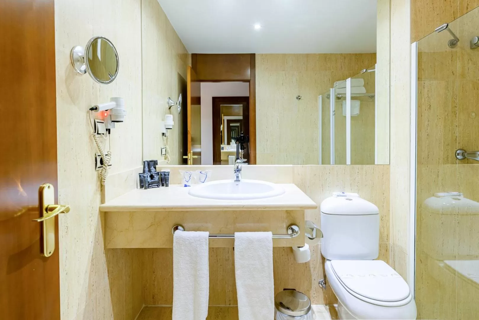 Bathroom in Amura Alcobendas