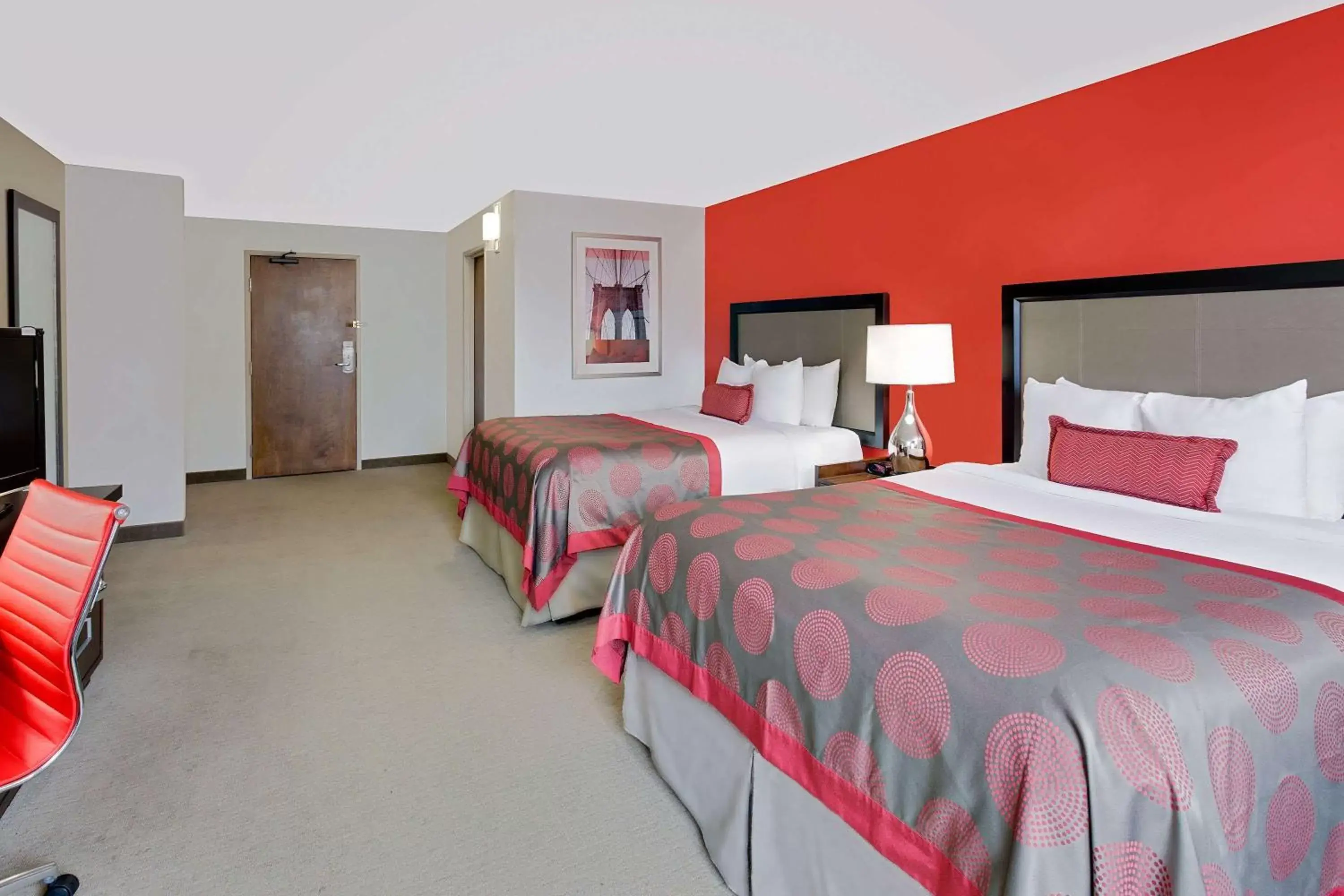 Photo of the whole room, Bed in Ramada by Wyndham Marquette