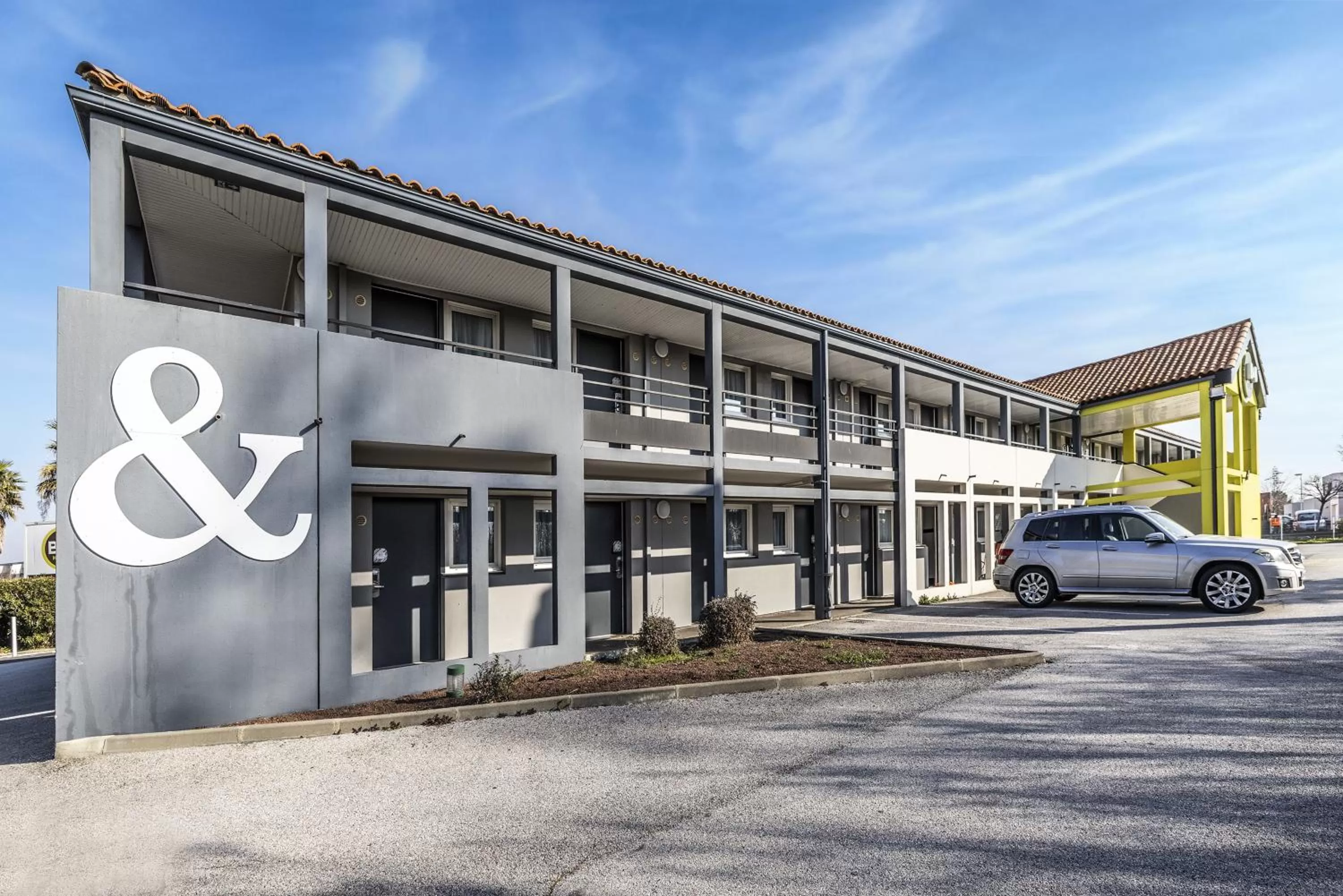 Property building in B&B HOTEL Perpignan Sud Porte d'Espagne