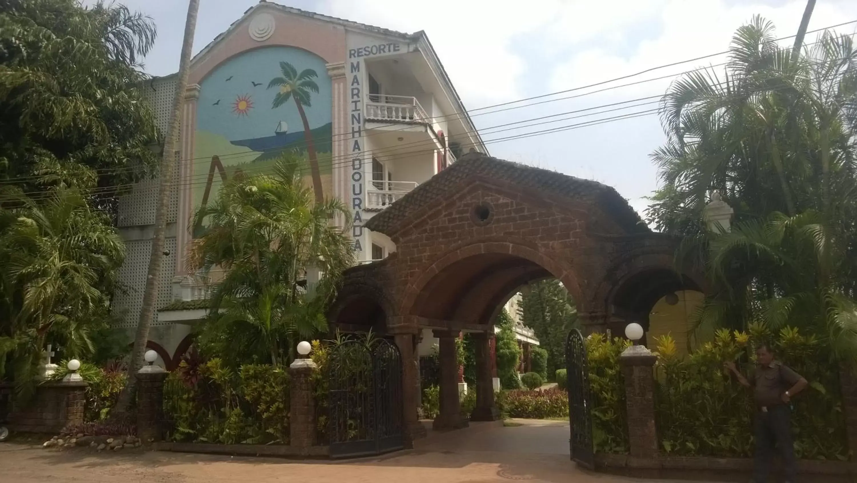 Facade/entrance, Property Building in Resorte Marinha Dourada