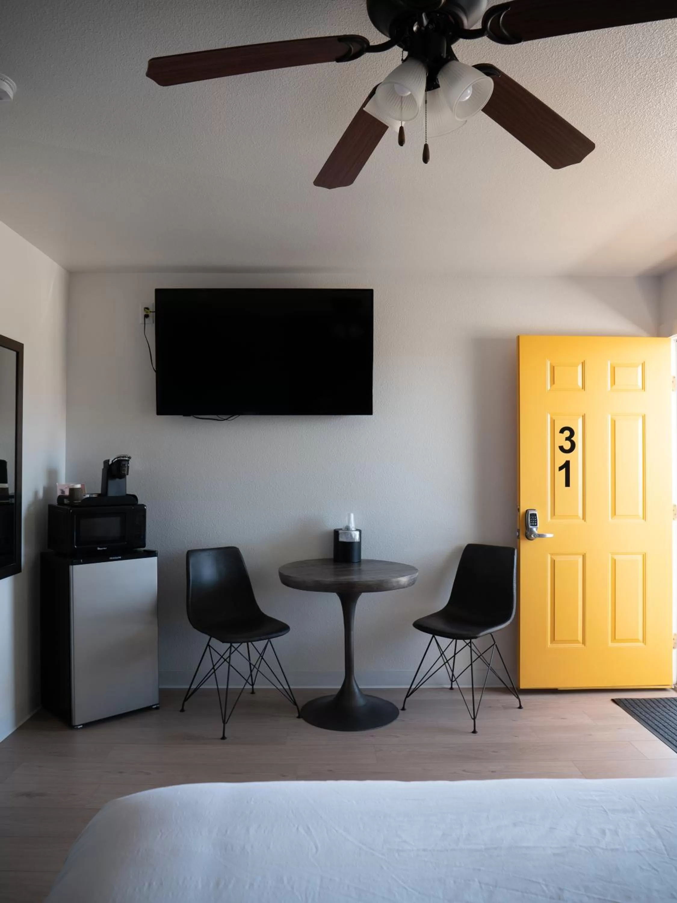 Bed in Balanced Rock Inn