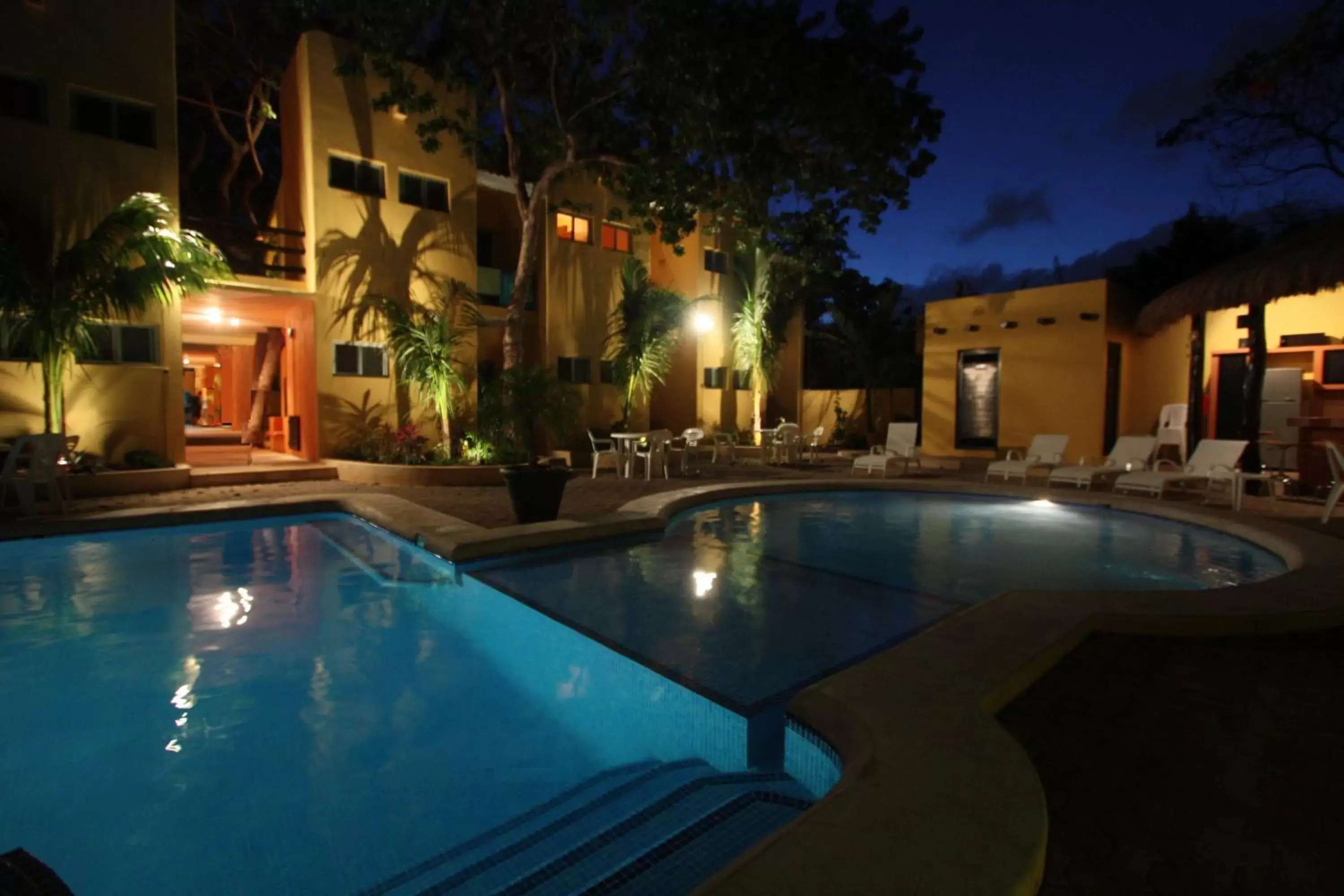 Swimming Pool in Hotel LunaSol