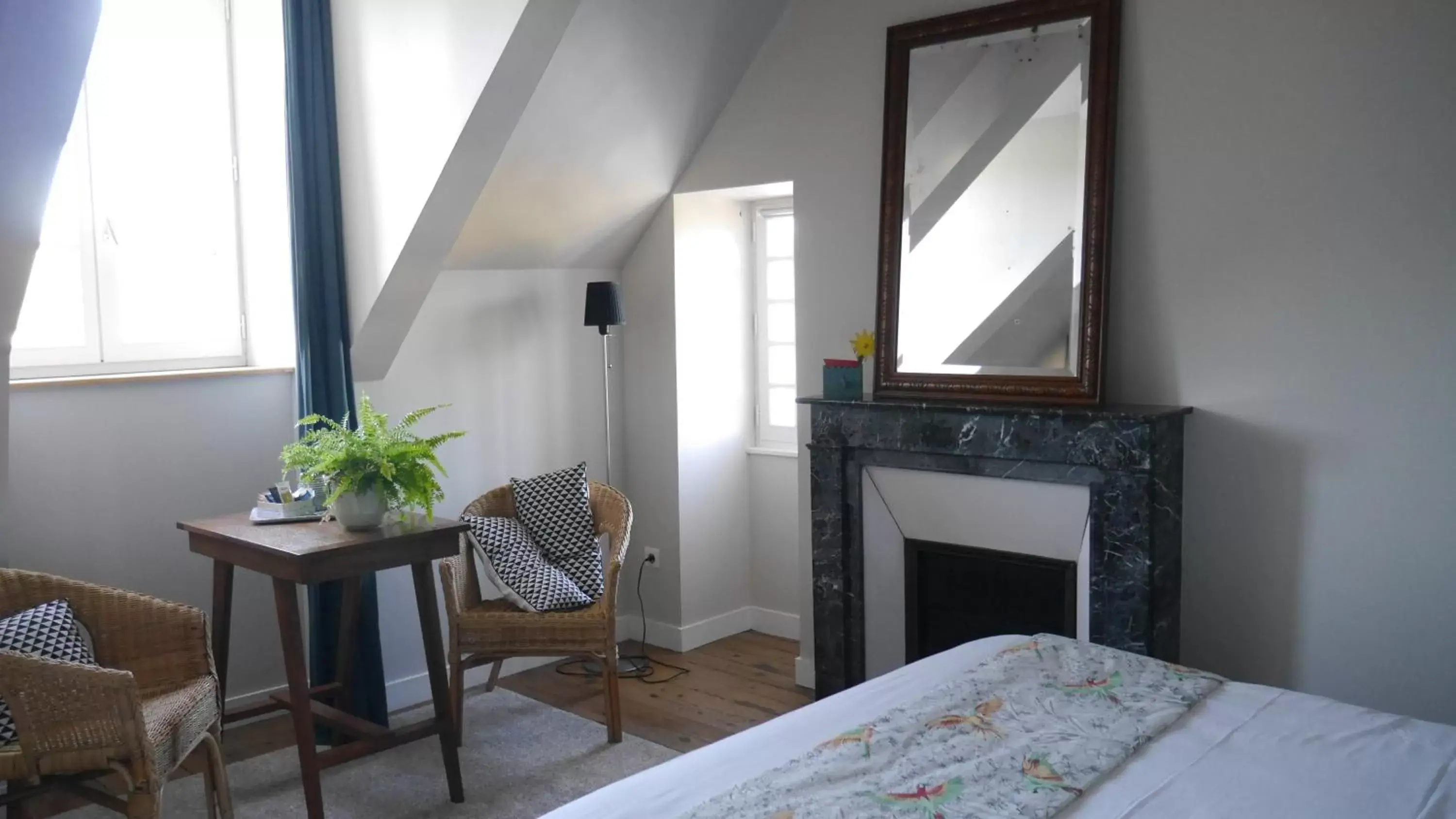 Seating area, TV/Entertainment Center in Maison Castel Braz