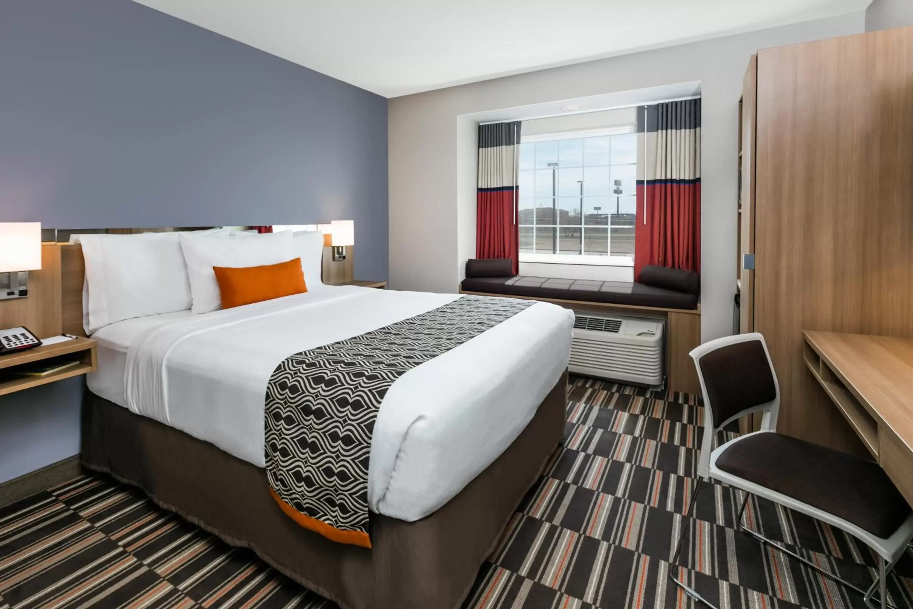 Bed in Microtel Inn and Suites by Wyndham Monahans