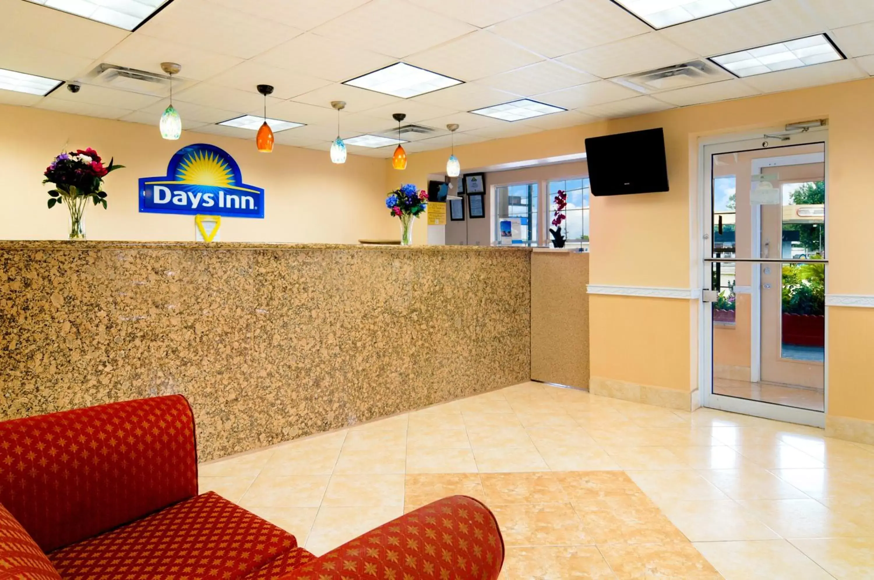 Lobby or reception, Lobby/Reception in Days Inn by Wyndham Waycross