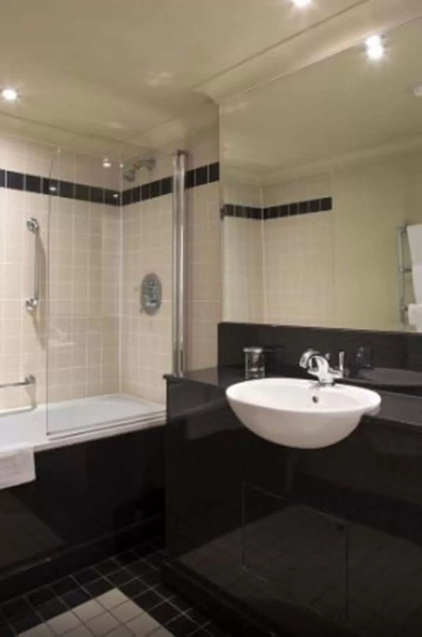 Shower, Bathroom in Brandshatch Place & Spa