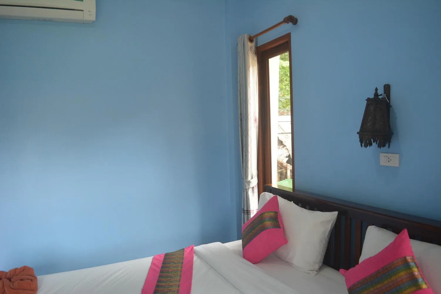 Photo of the whole room, Bed in Lanta Family resort