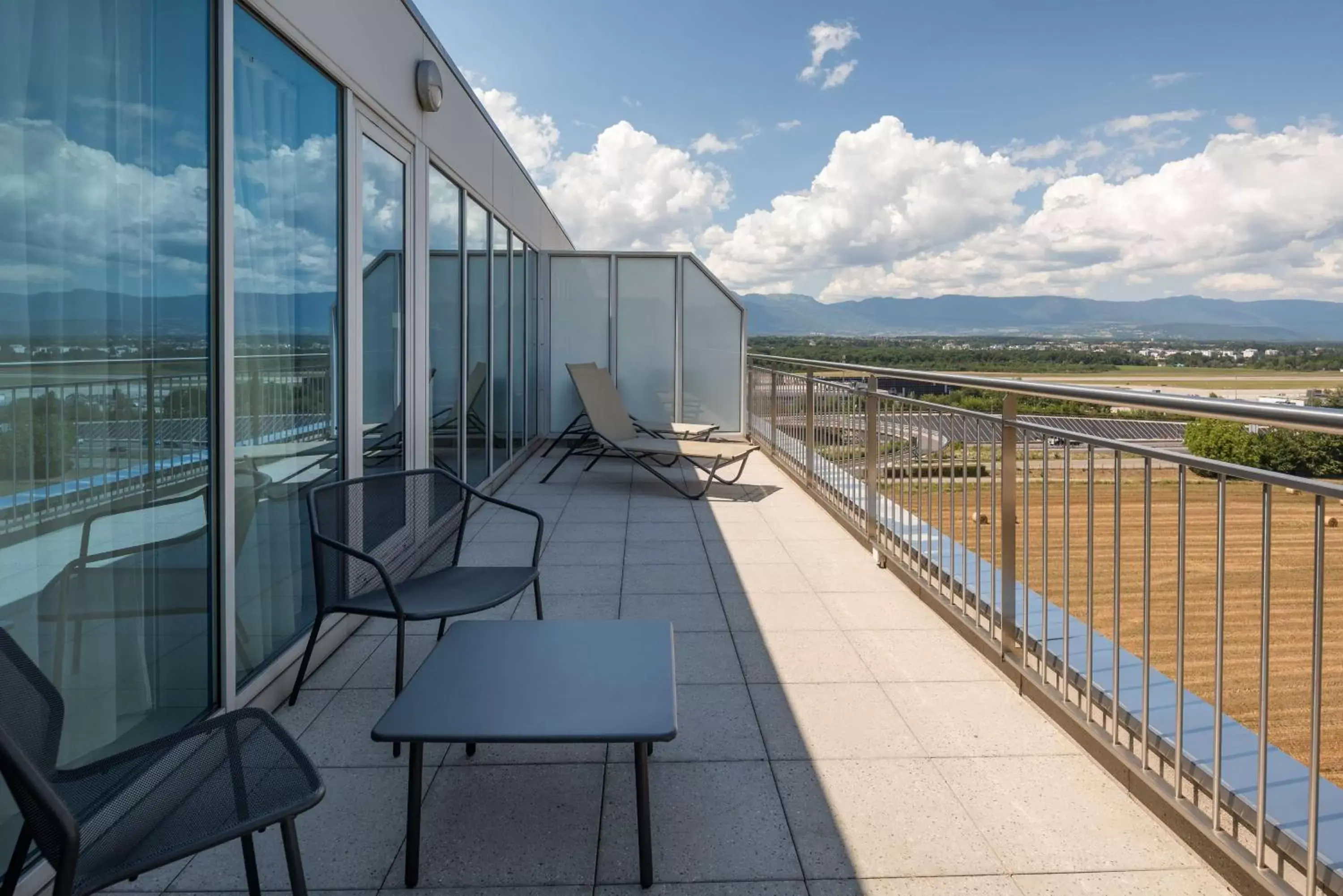 View (from property/room), Balcony/Terrace in Hilton Geneva Hotel and Conference Centre