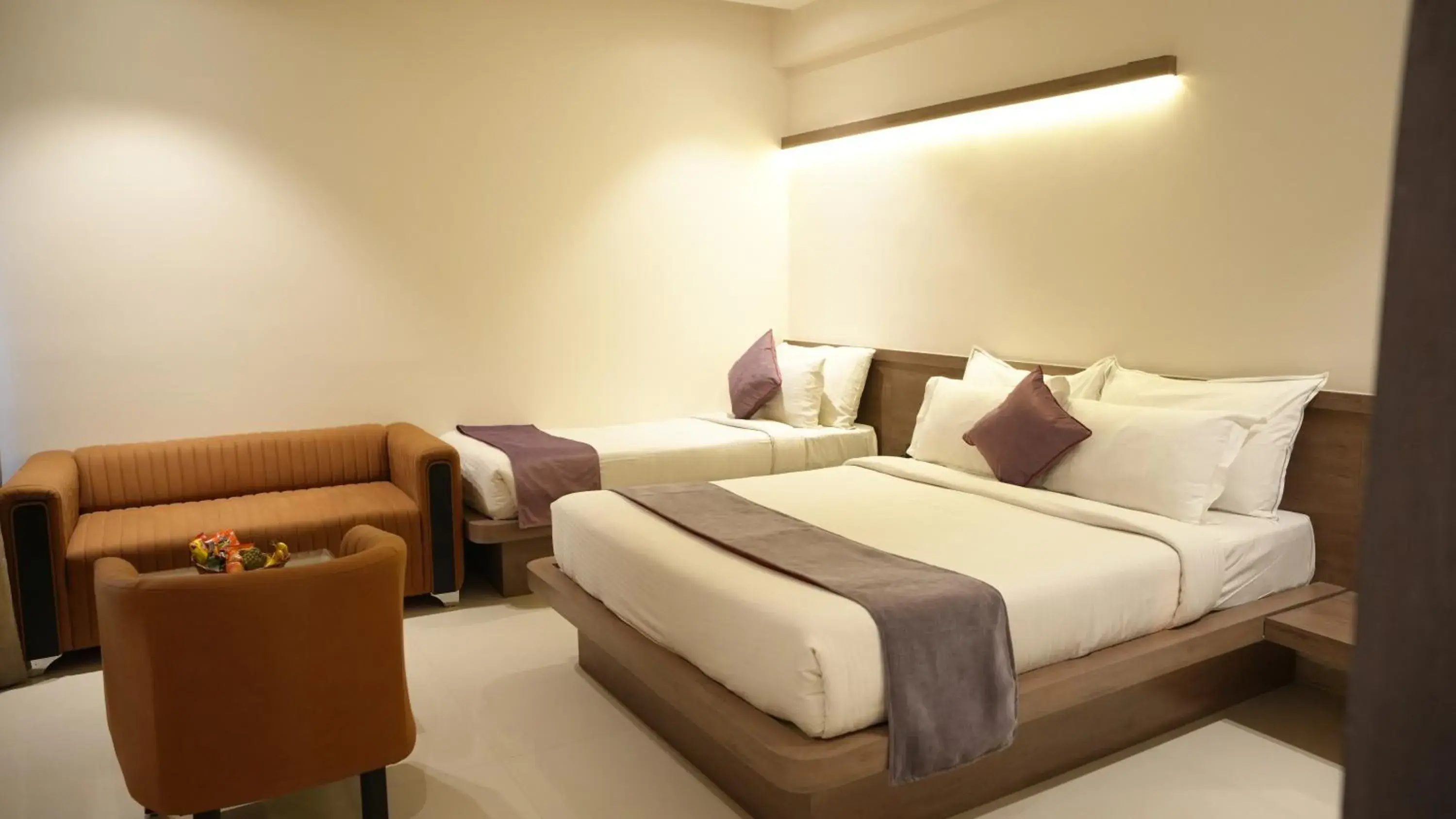 Bed in Jivanta Hotel [Shirdi]