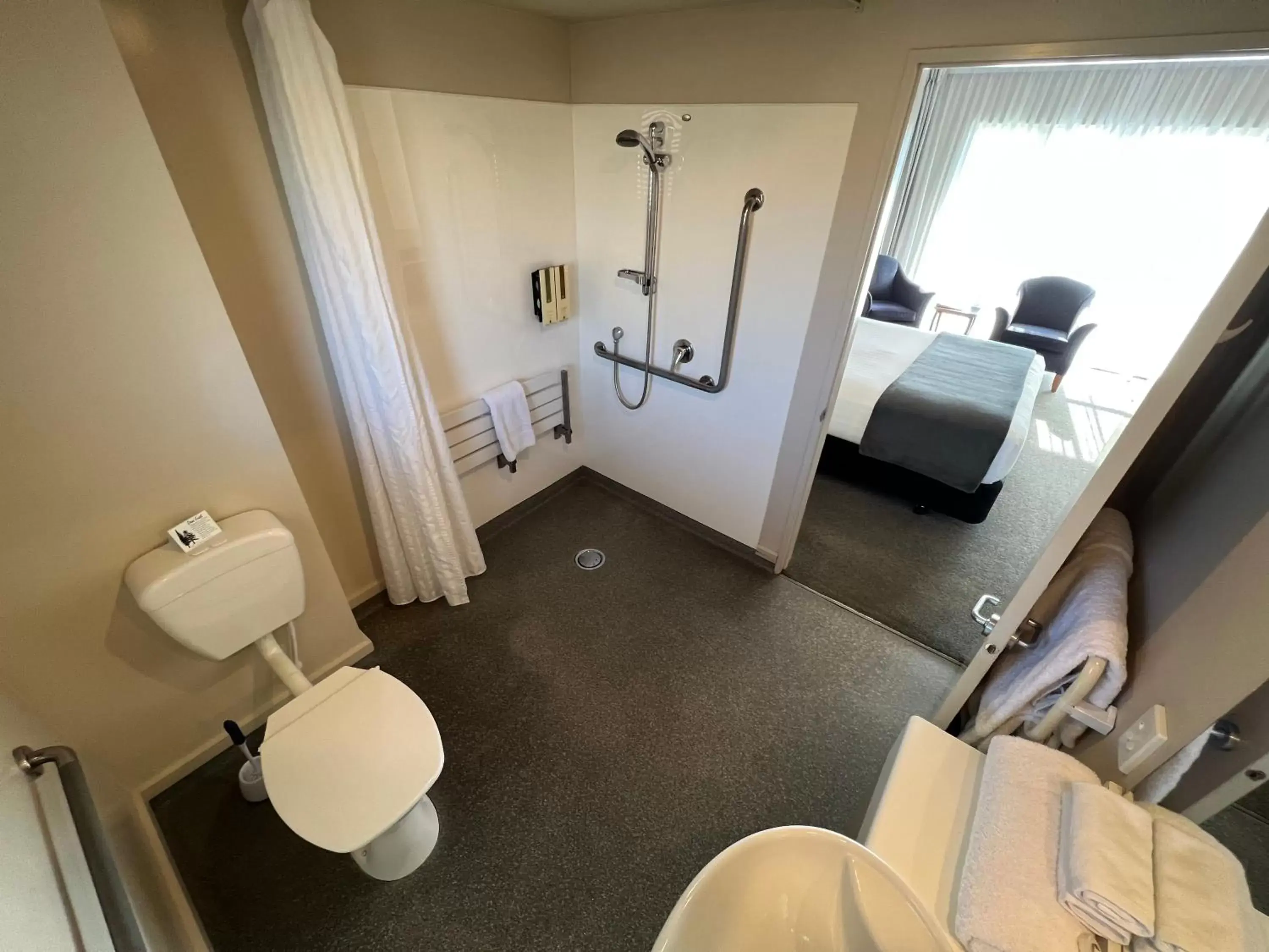 Toilet, Bathroom in The Suites Ashburton