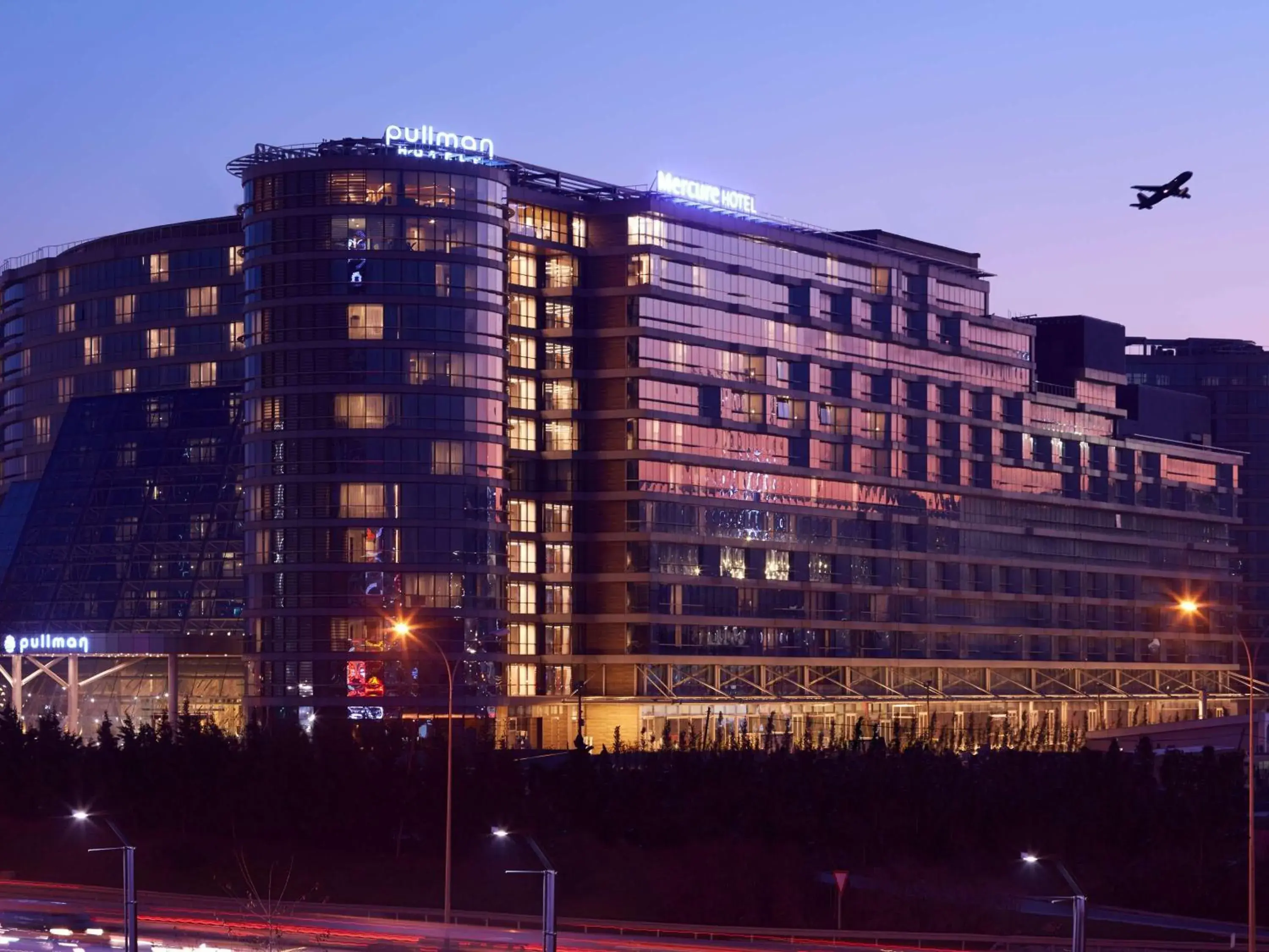 Property Building in Mercure Istanbul West Hotel & Convention Center