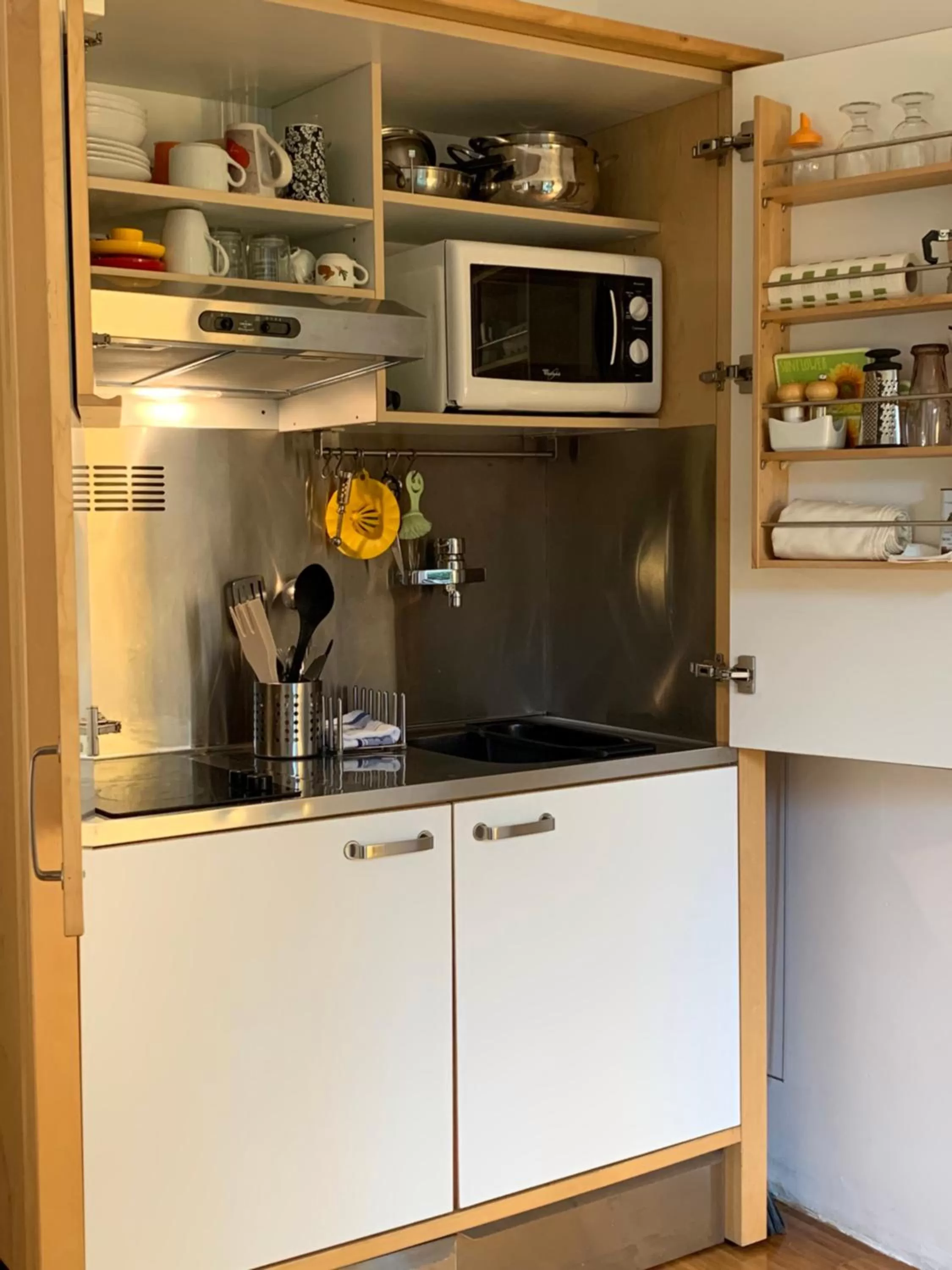 Kitchen or kitchenette in CASABELLA-LAGO MAGGIORE