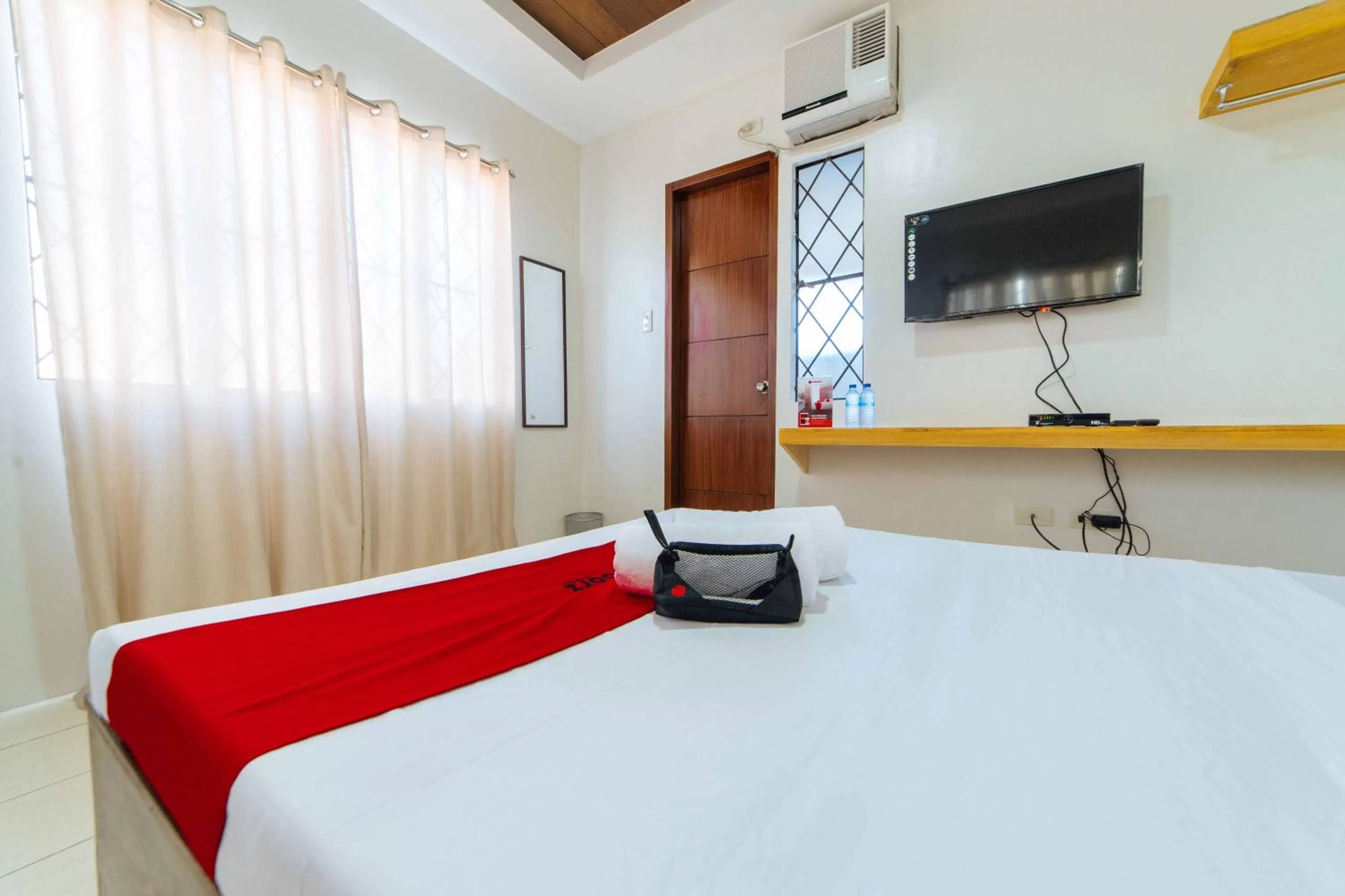 Bedroom, Bed in RedDoorz Plus @ Casa Lucia Sindalan San Fernando City Pampanga