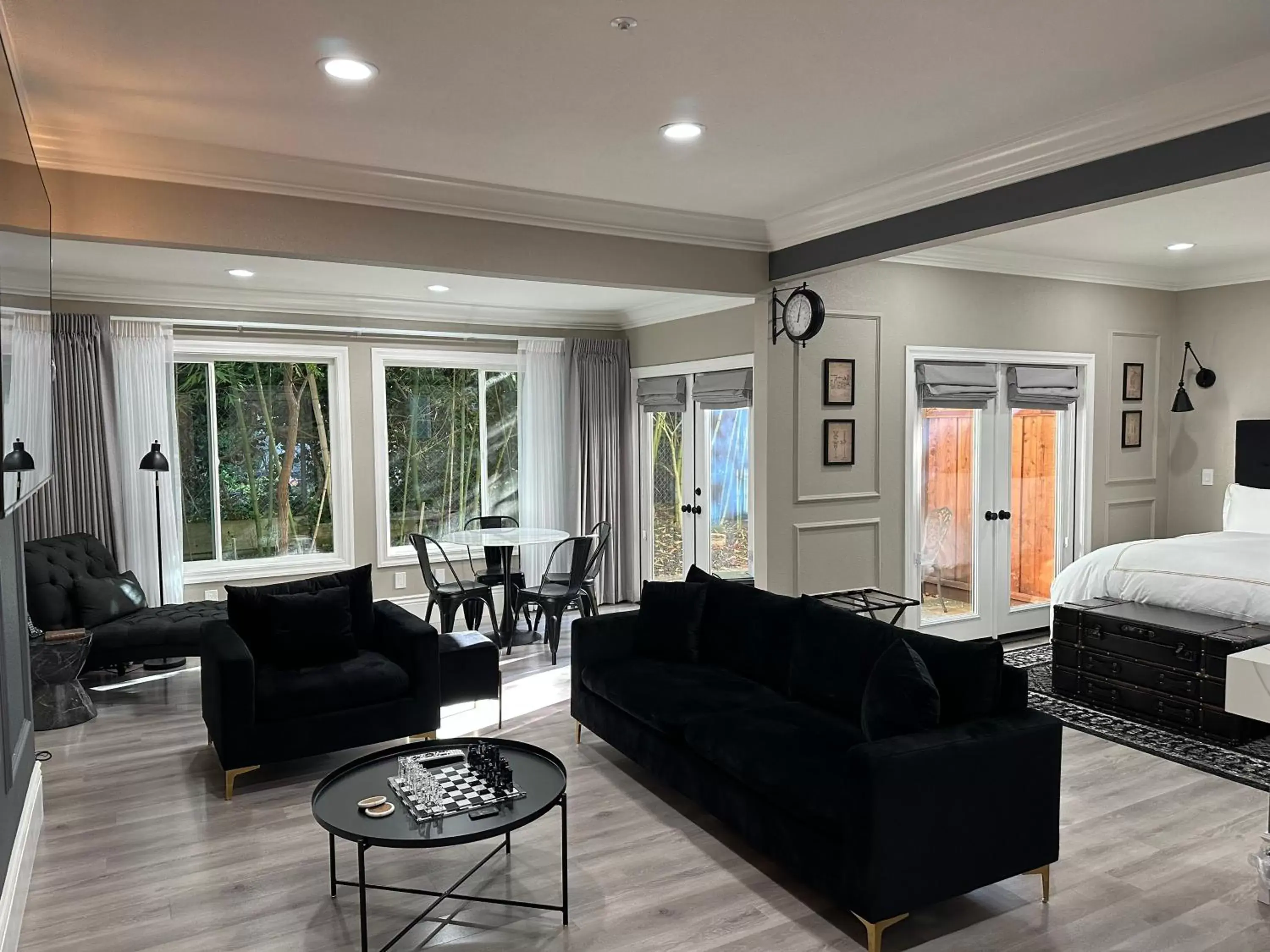 Living room, Bed in Inn at Depot Hill Living room, Bed in Inn at Depot Hill