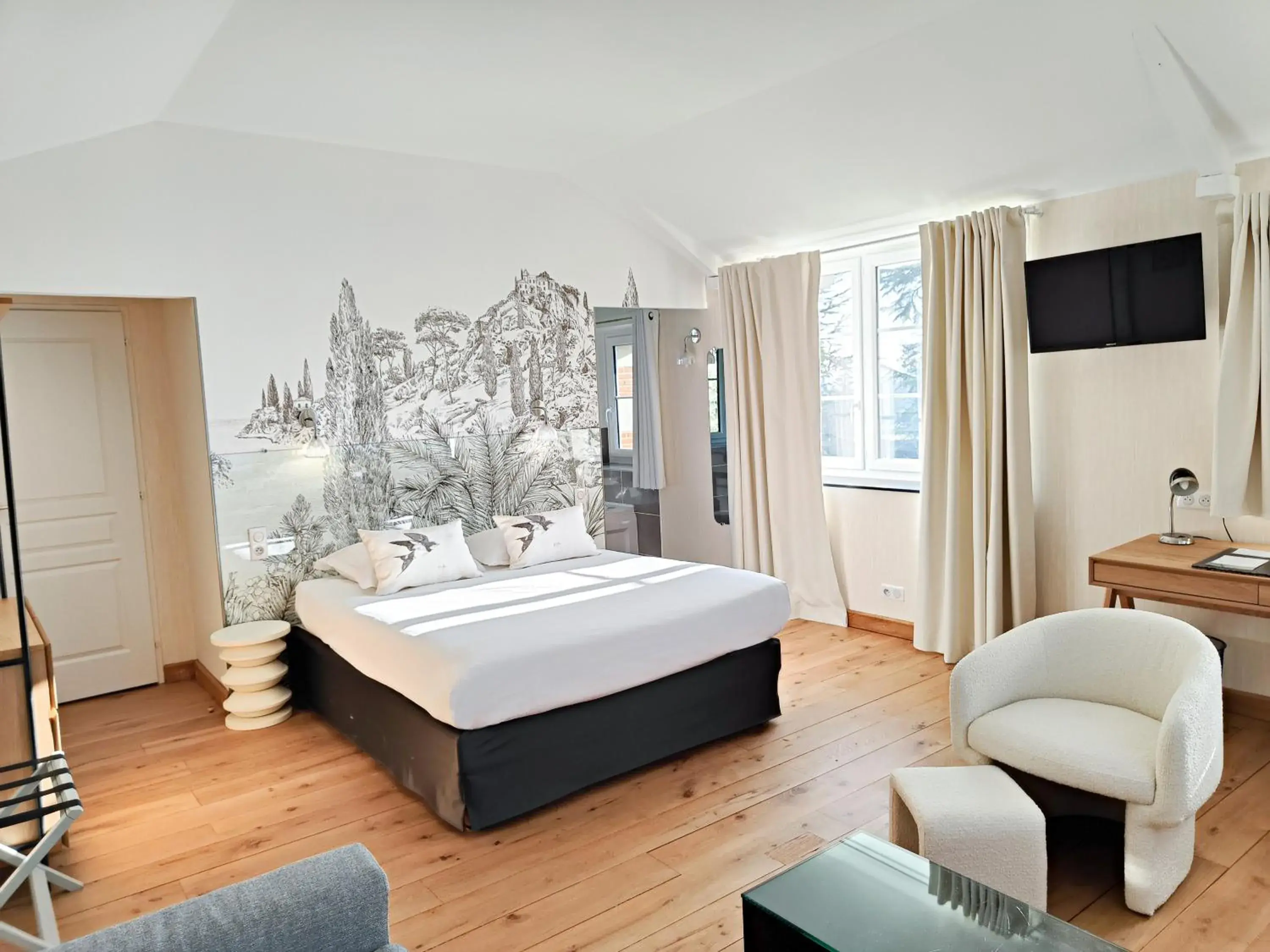 Superior Double Room - Dependance in Hotel Château de la Barbinière Superior Double Room - Dependance in Hotel Château de la Barbinière