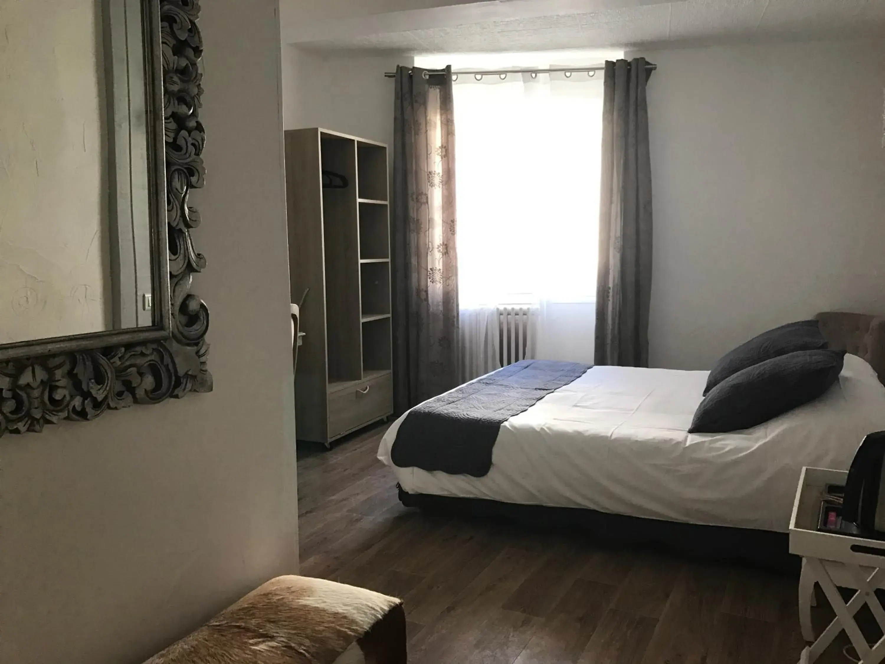 Bedroom, Bed in Hotel De La Bastide