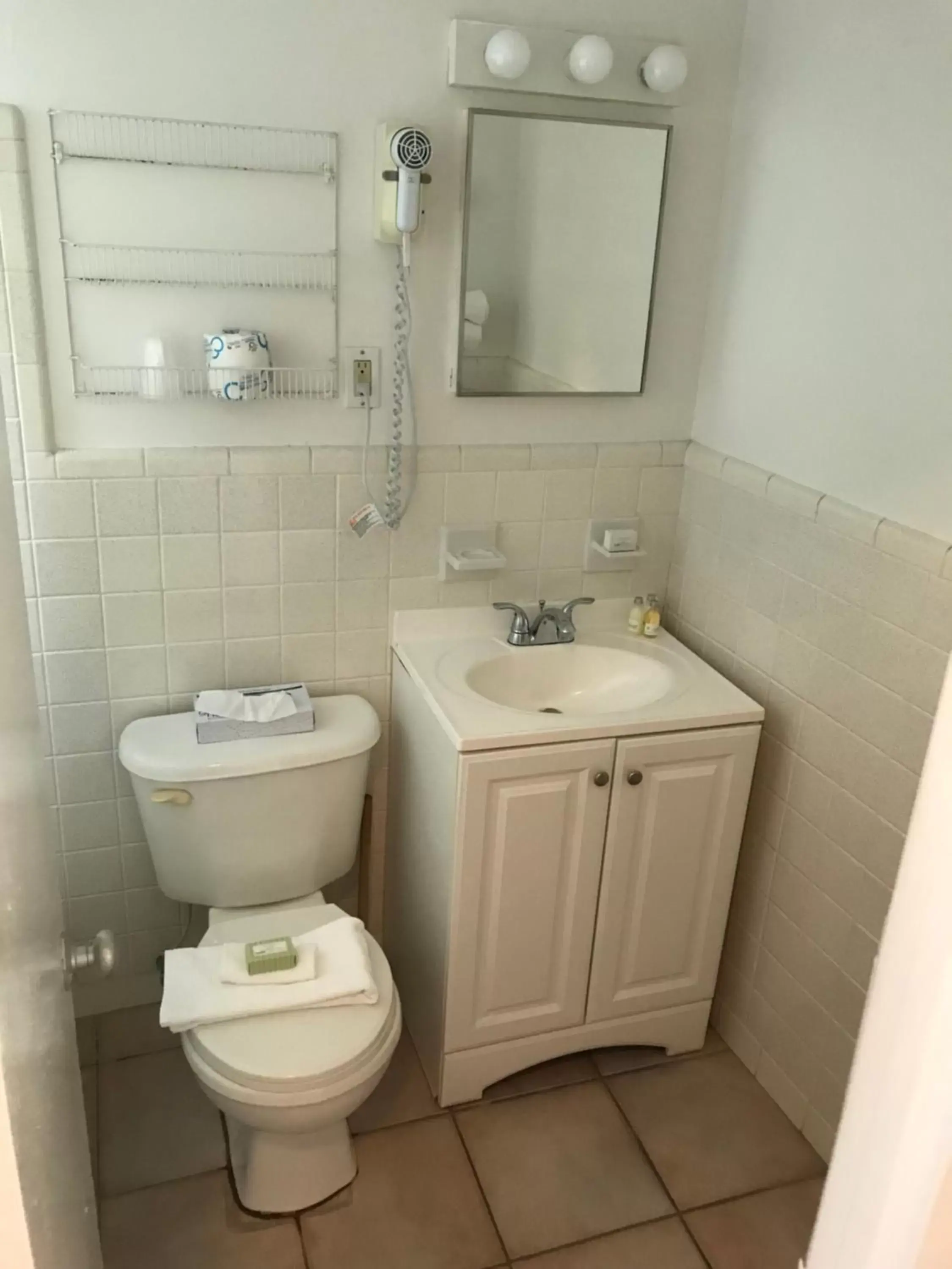 Bathroom in Miramar Resort