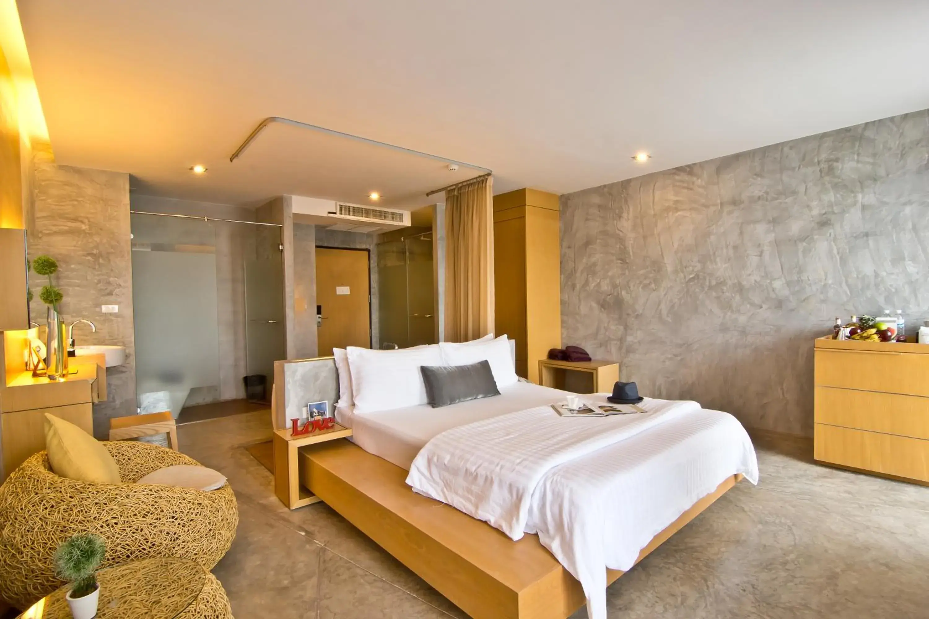 View (from property/room), Bed in The Now Hotel - SHA Extra Plus