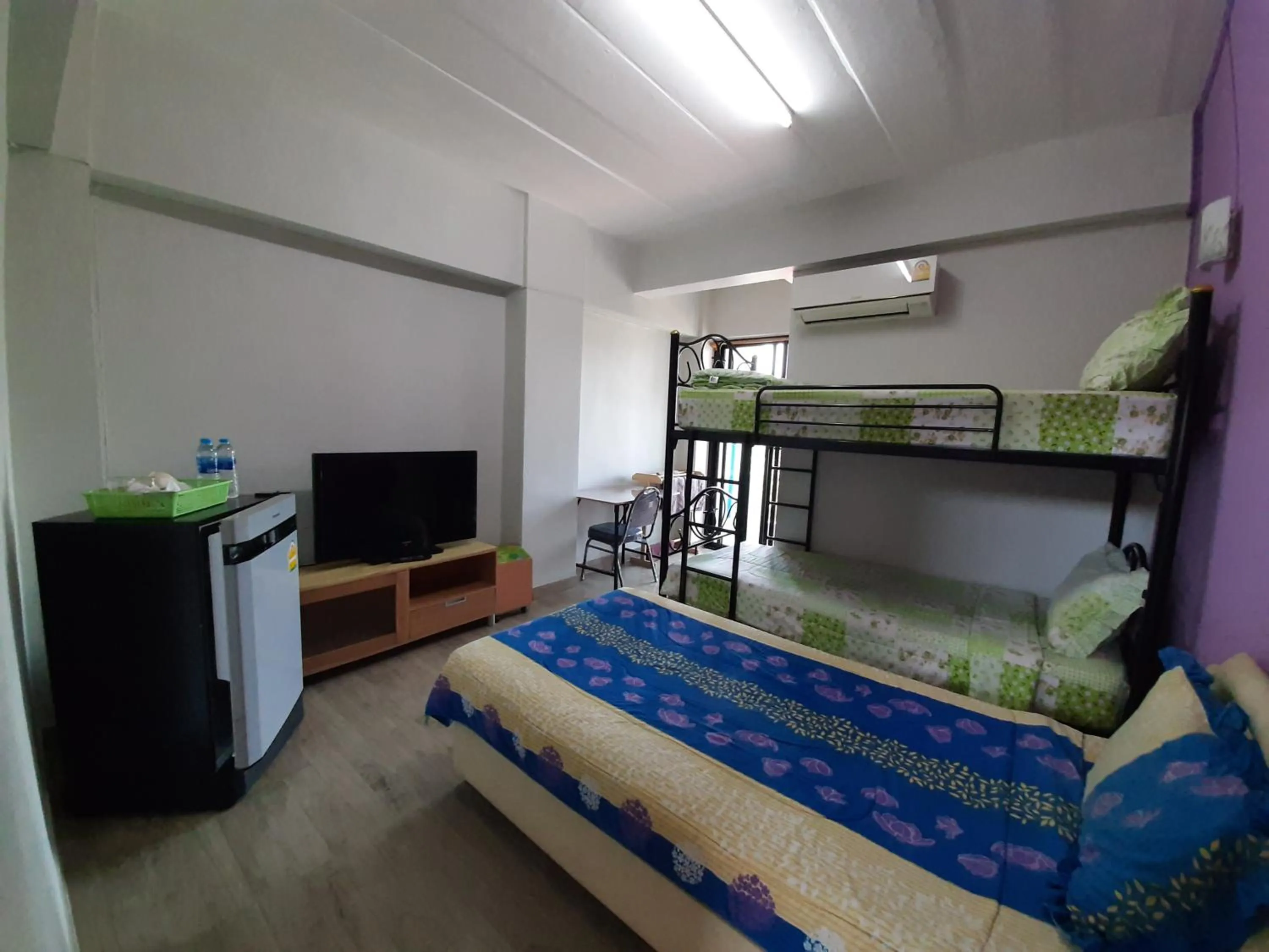 Bed in Vanlisut Hotel Ngamwongwan