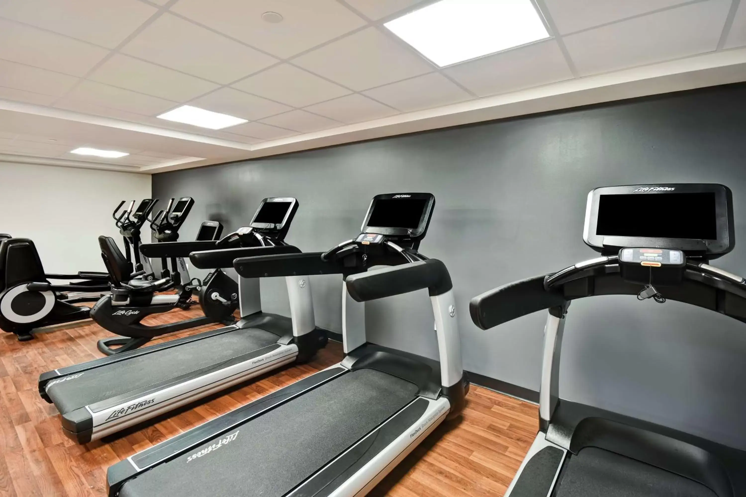 Fitness centre/facilities in Tru By Hilton Deadwood Fitness centre/facilities in Tru By Hilton Deadwood