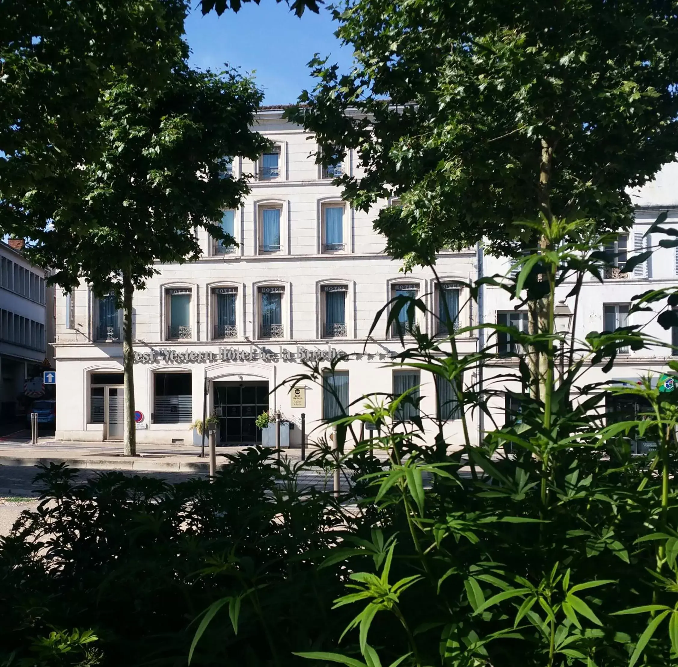 Facade/entrance, Property Building in Best Western Hotel de la Breche