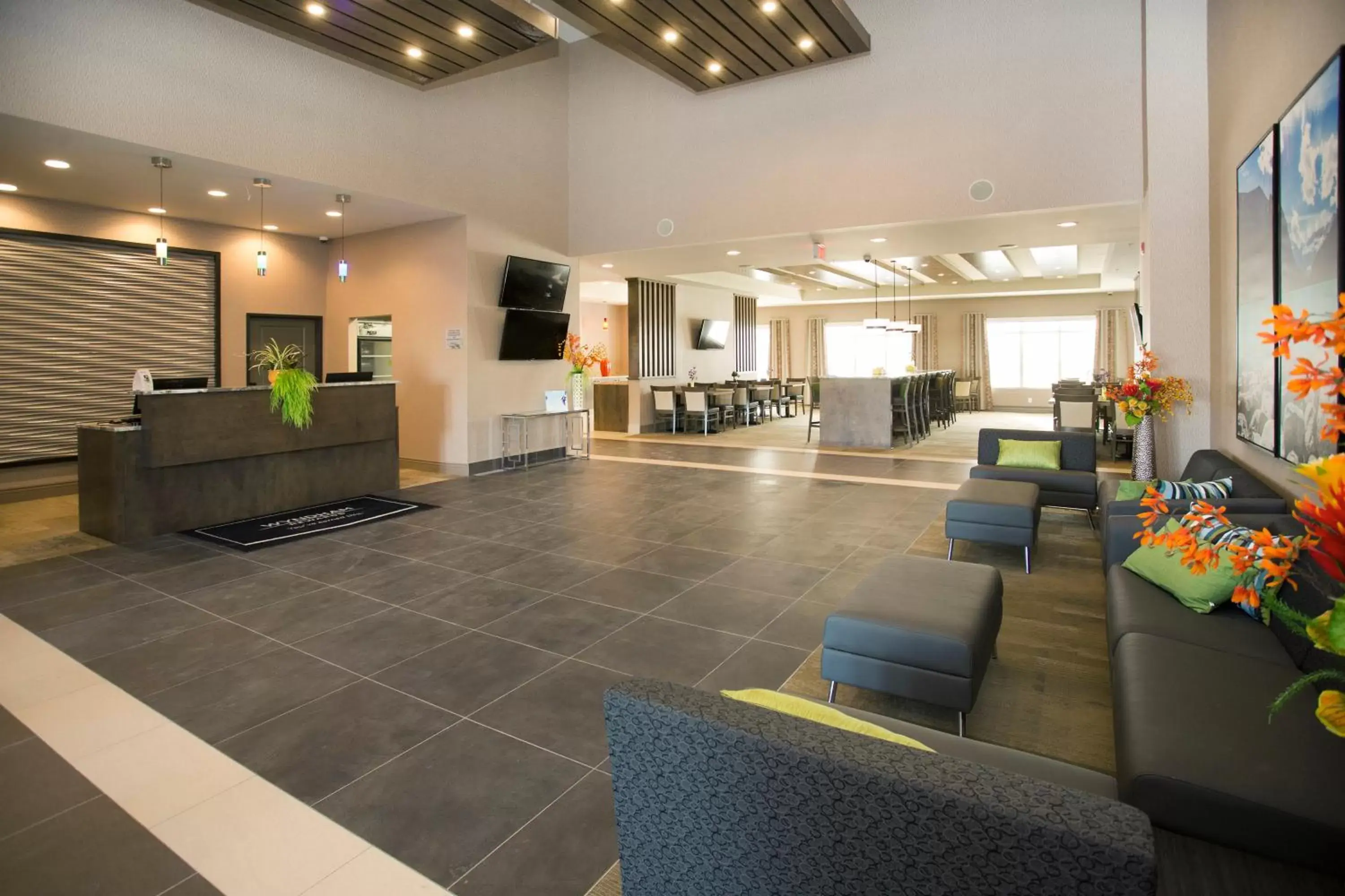 Lobby or reception, Lobby/Reception in Wingate by Wyndham Calgary Airport