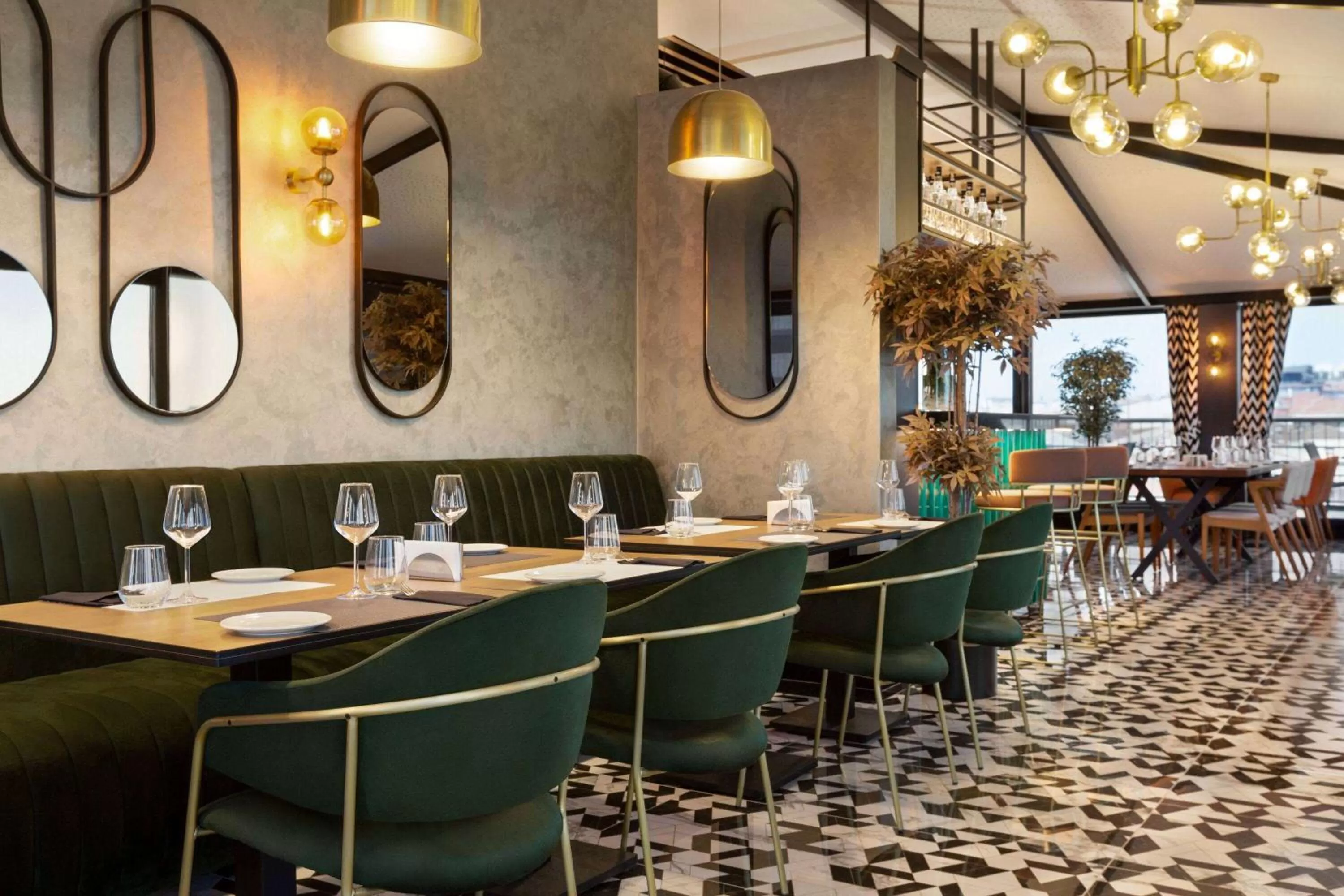 Lounge or bar in Ramada Encore by Wyndham Istanbul Sisli