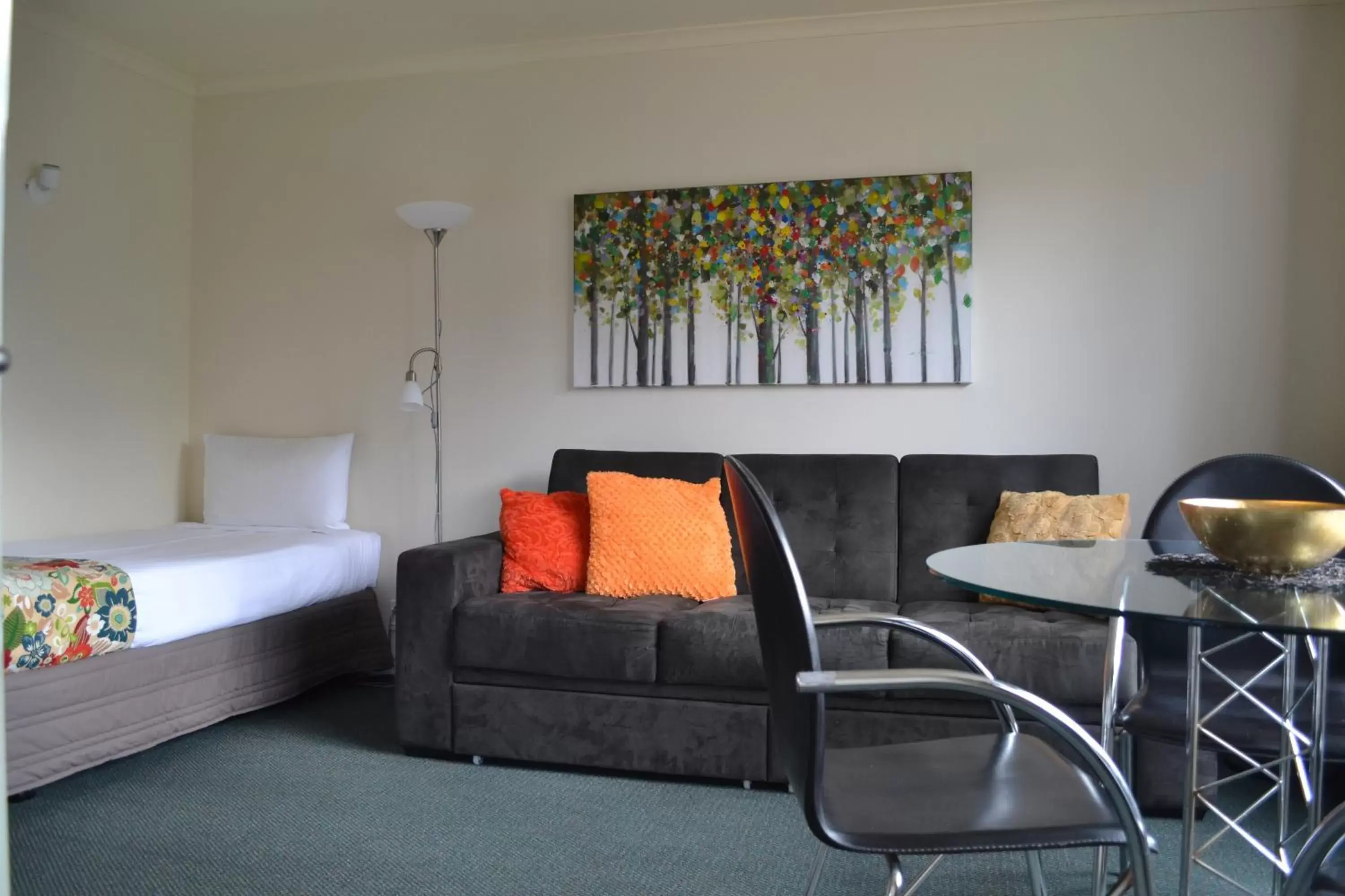 Seating Area in Colonial Lodge Motel