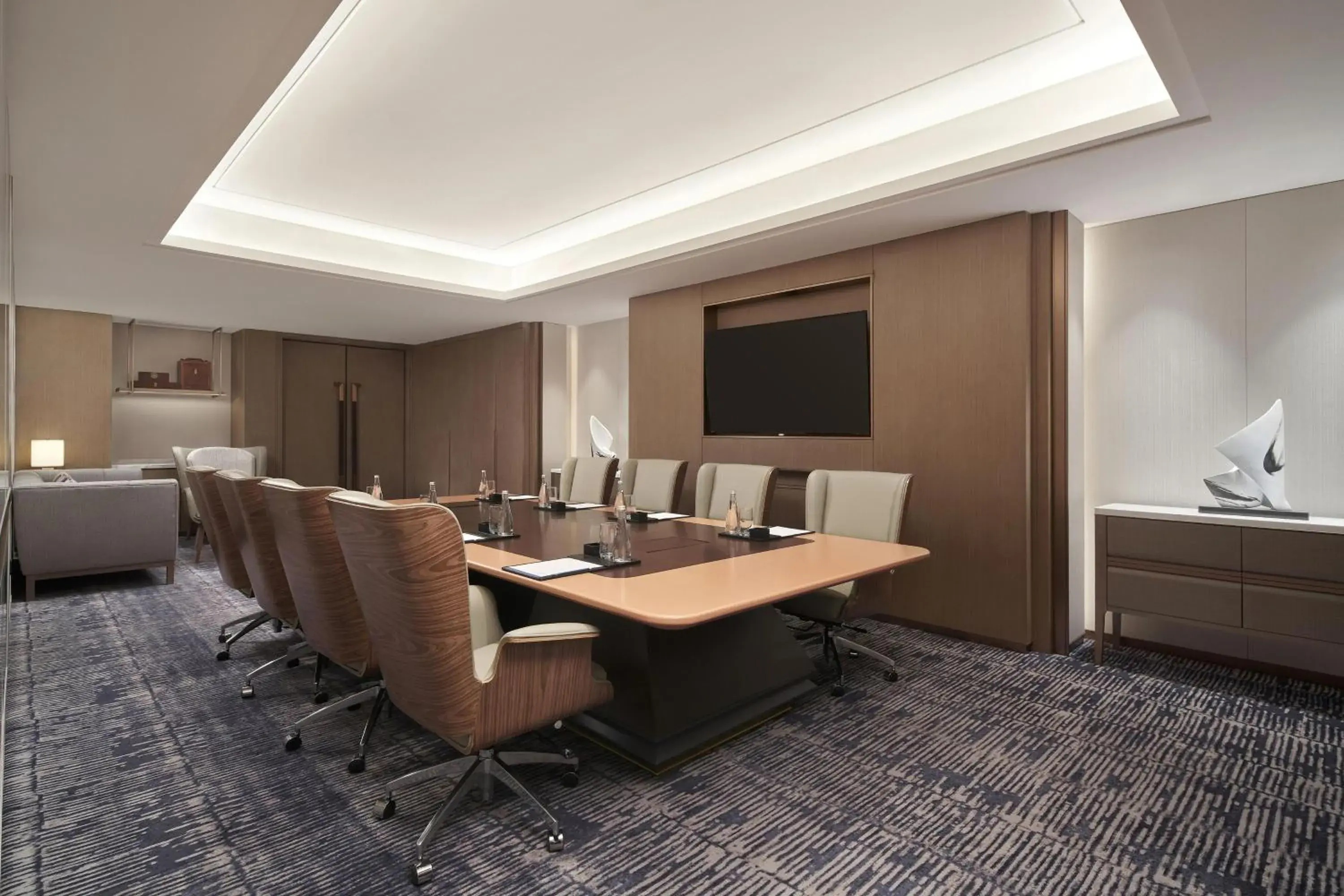 Meeting/conference room in Four Points by Sheraton Suzhou, Wuzhong