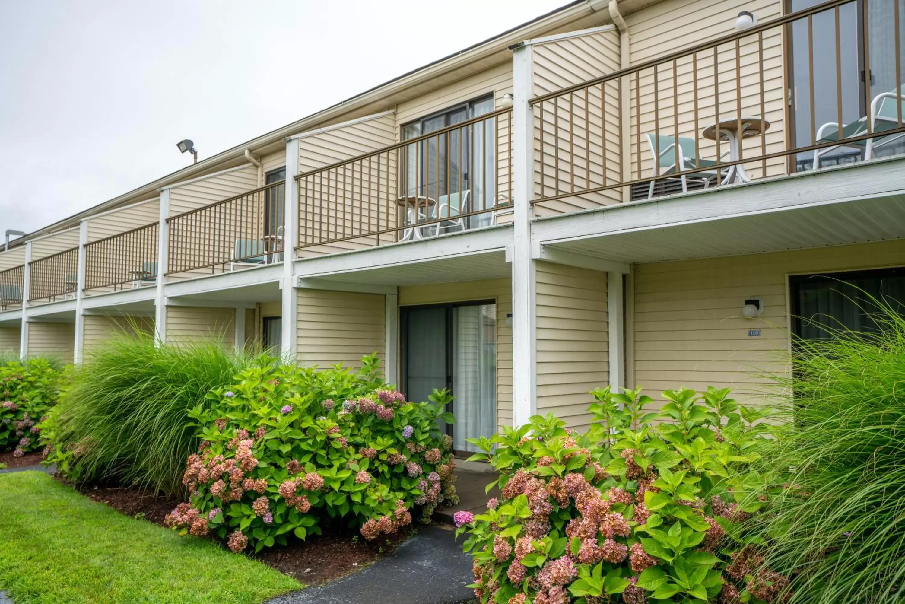 Property Building in All Seasons Resort