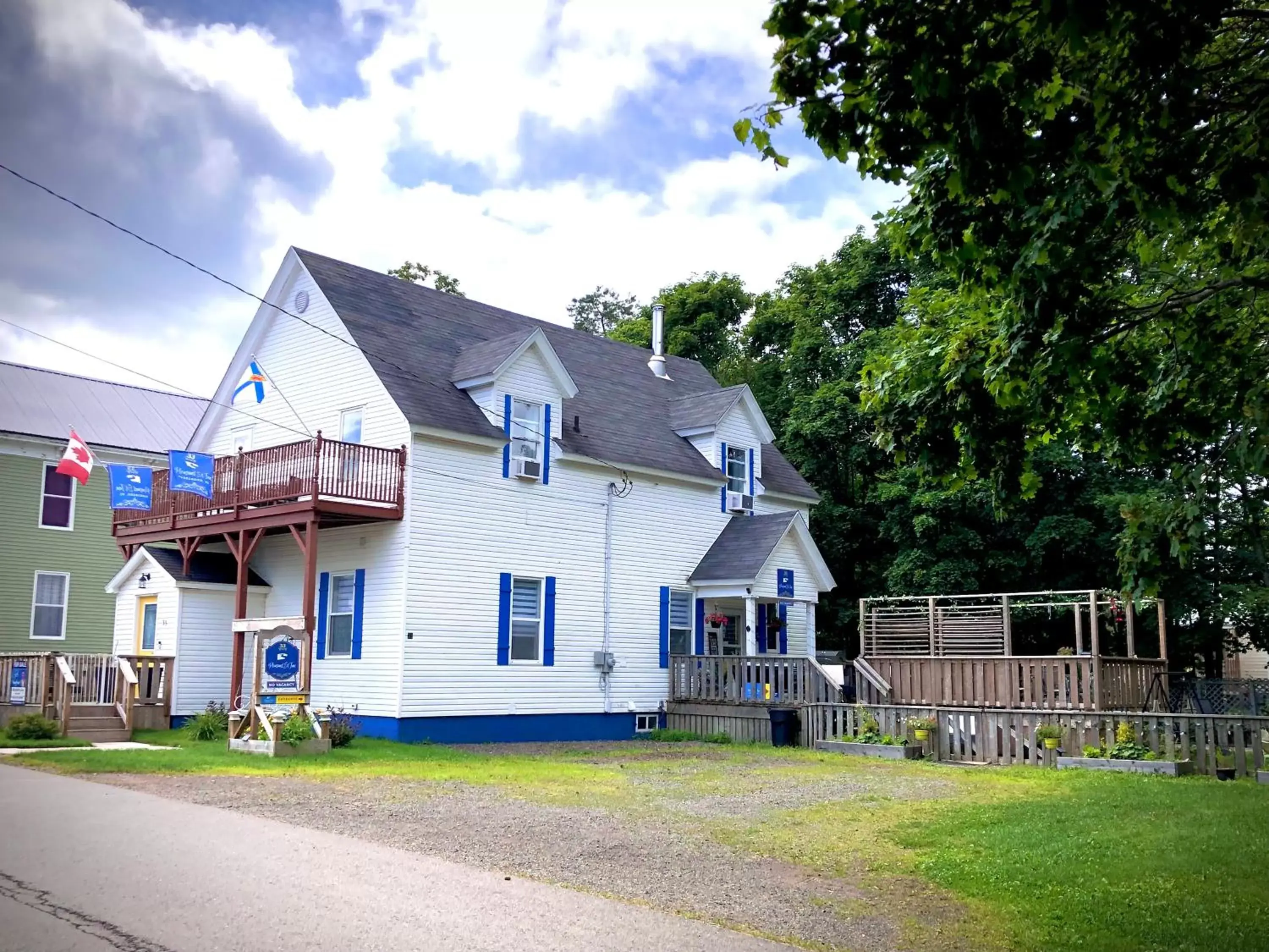 Property Building in Pleasant Street Inn