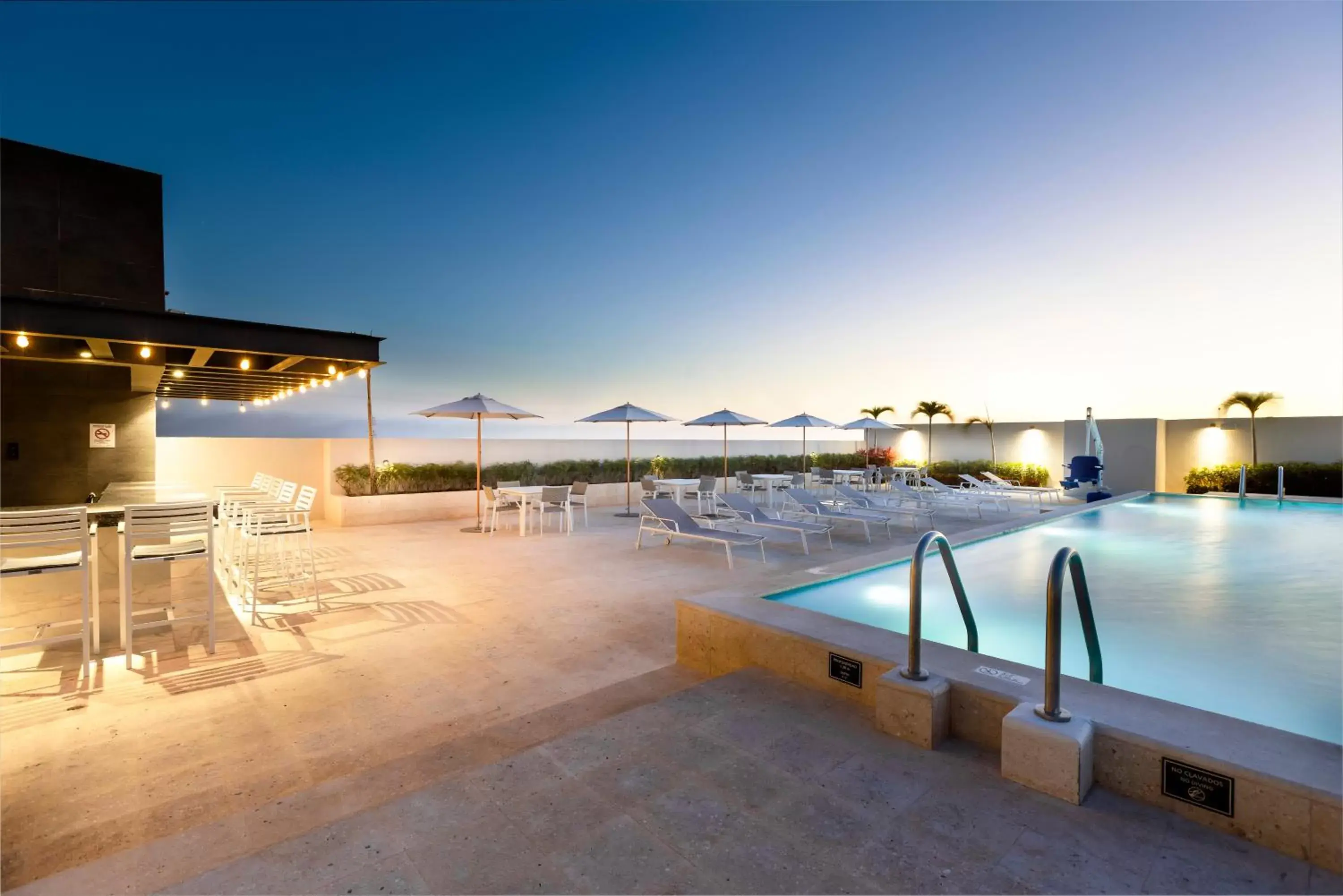 Pool view, Swimming Pool in Residence Inn by Marriott Merida