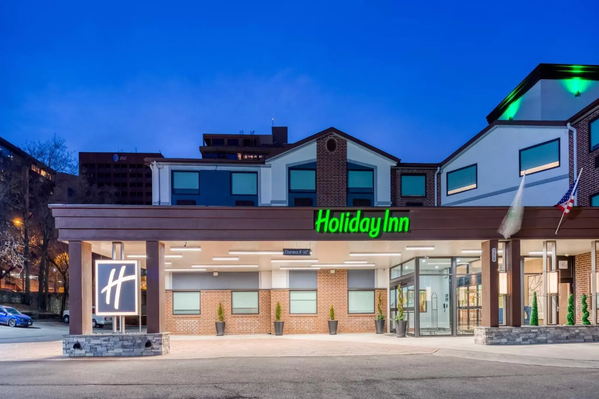 Property Building in Holiday Inn - Kansas City - Downtown, an IHG Hotel