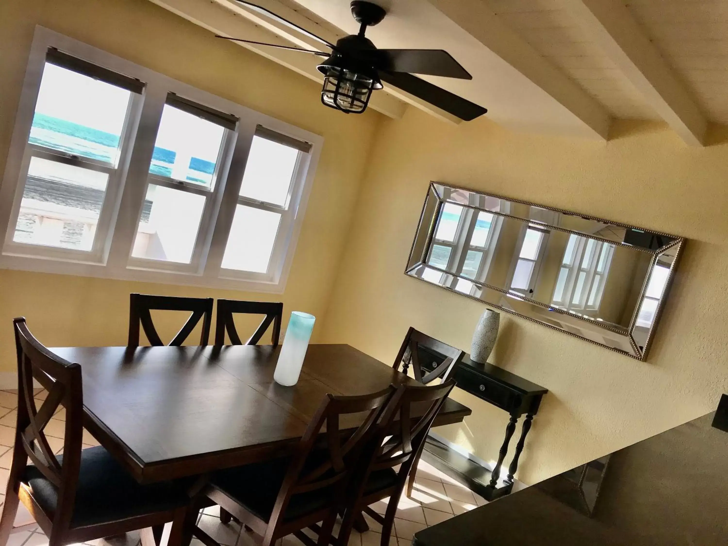 Dining Area in Quinta Pacifica Beachfront Villas