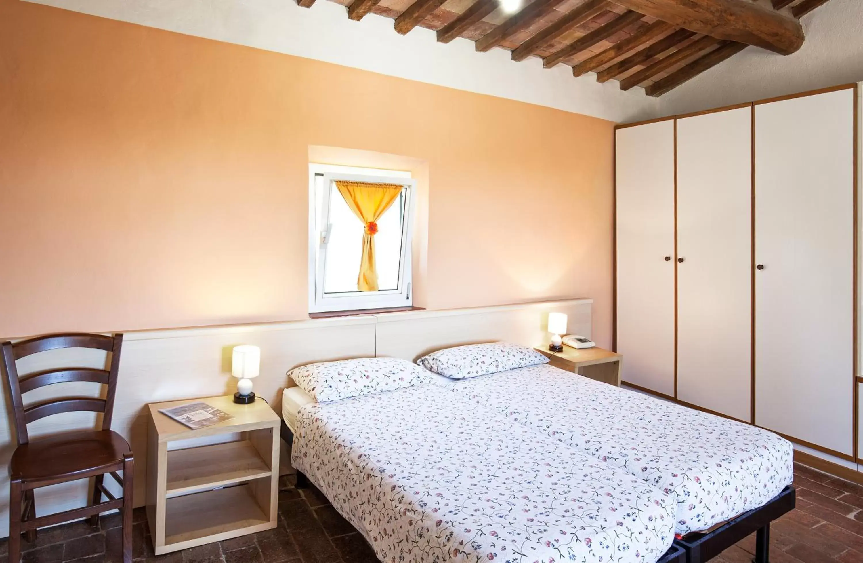 Bedroom, Bed in Massa Vecchia